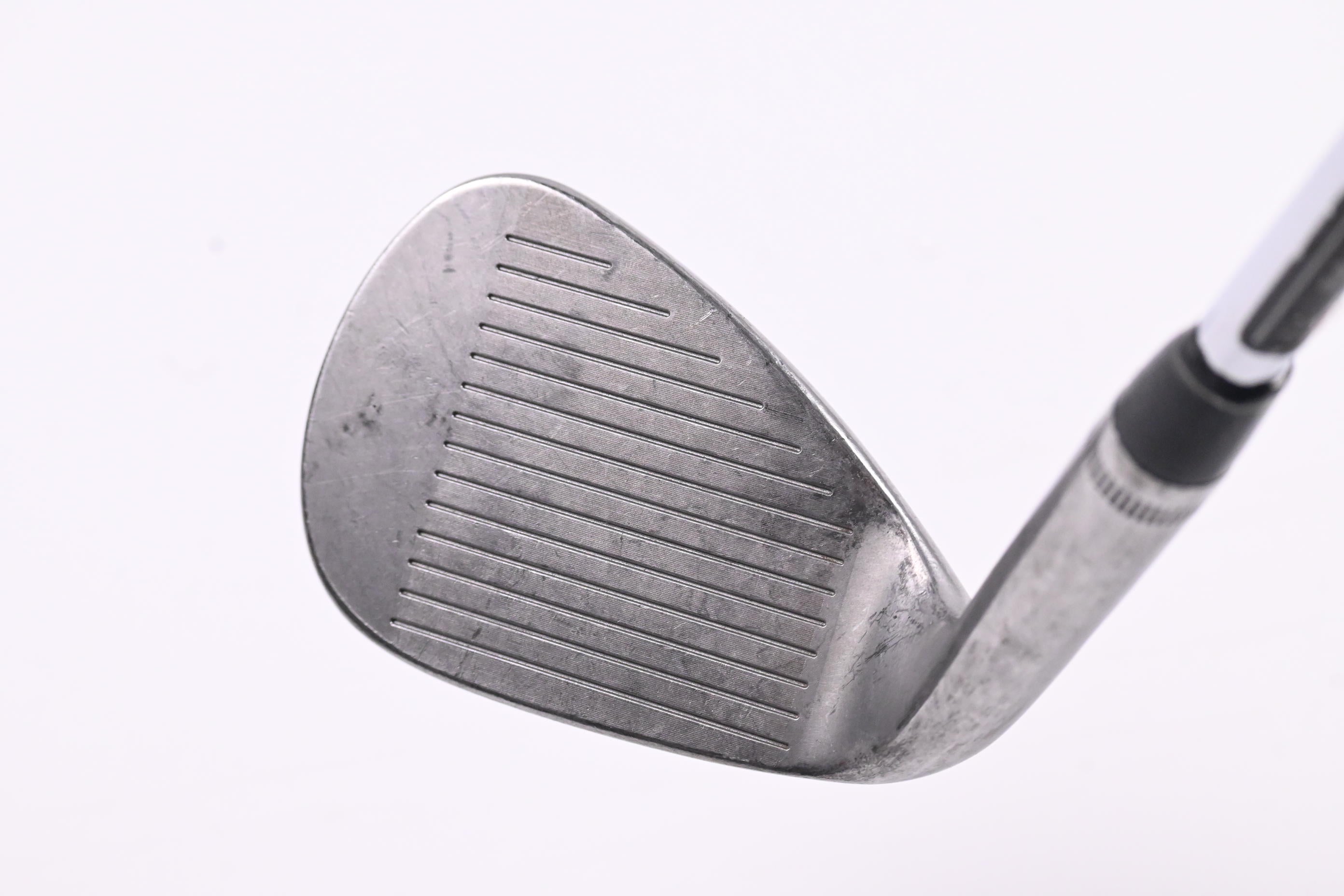 Wilson FG Tour Traction Control Gap Wedge / 52 Degree / Wedge Flex Dynamic Gold
