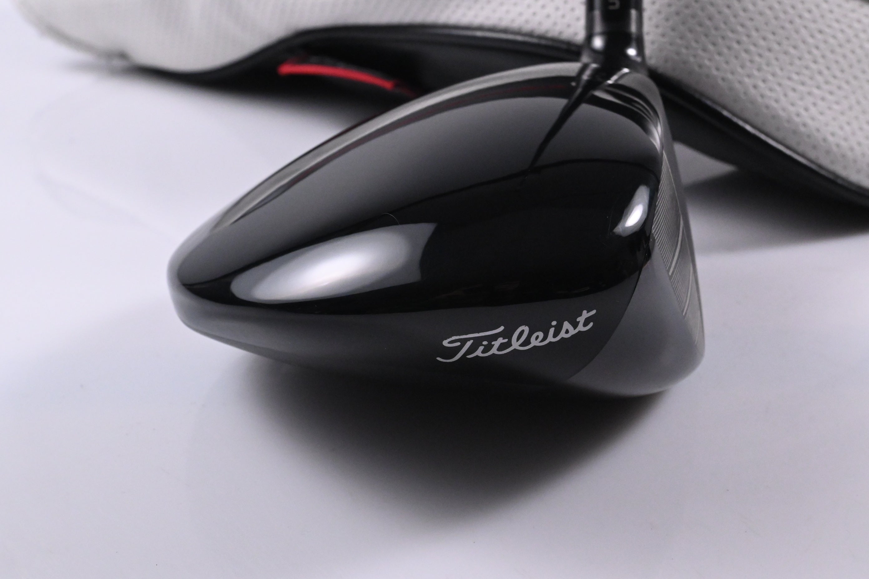 Titleist GT3 Driver / 10 Degree / Stiff Flex Tensei AV Blue 65 Shaft