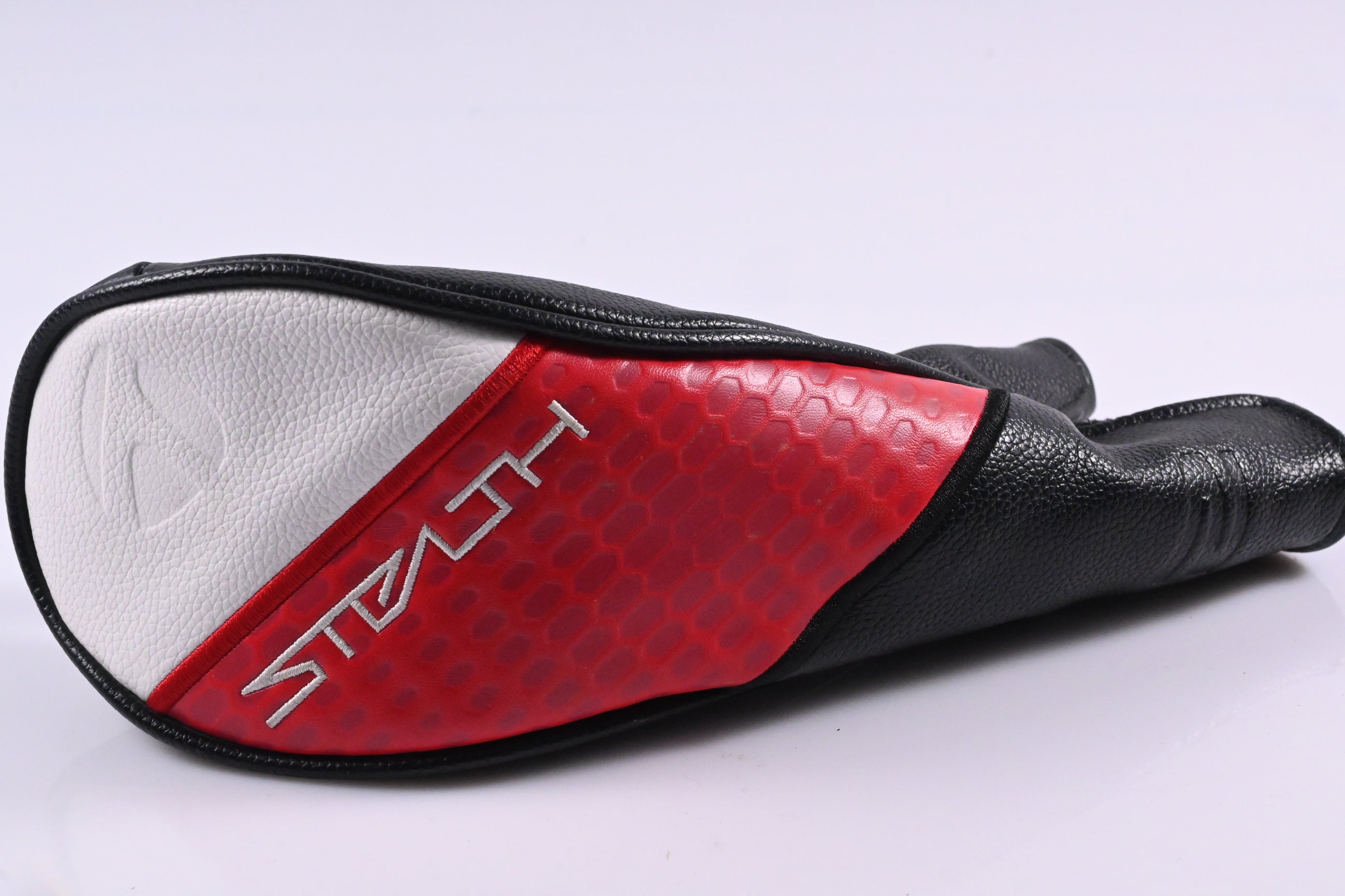 Taylormade Stealth 2 #3 Hybrid / 19 Degree / Regular Flex Fujikura Ventus TR Red