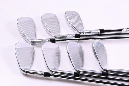 Taylormade Qi Max Irons / 5-PW+SW / Regular Flex KBS MAX MT 85 Shafts