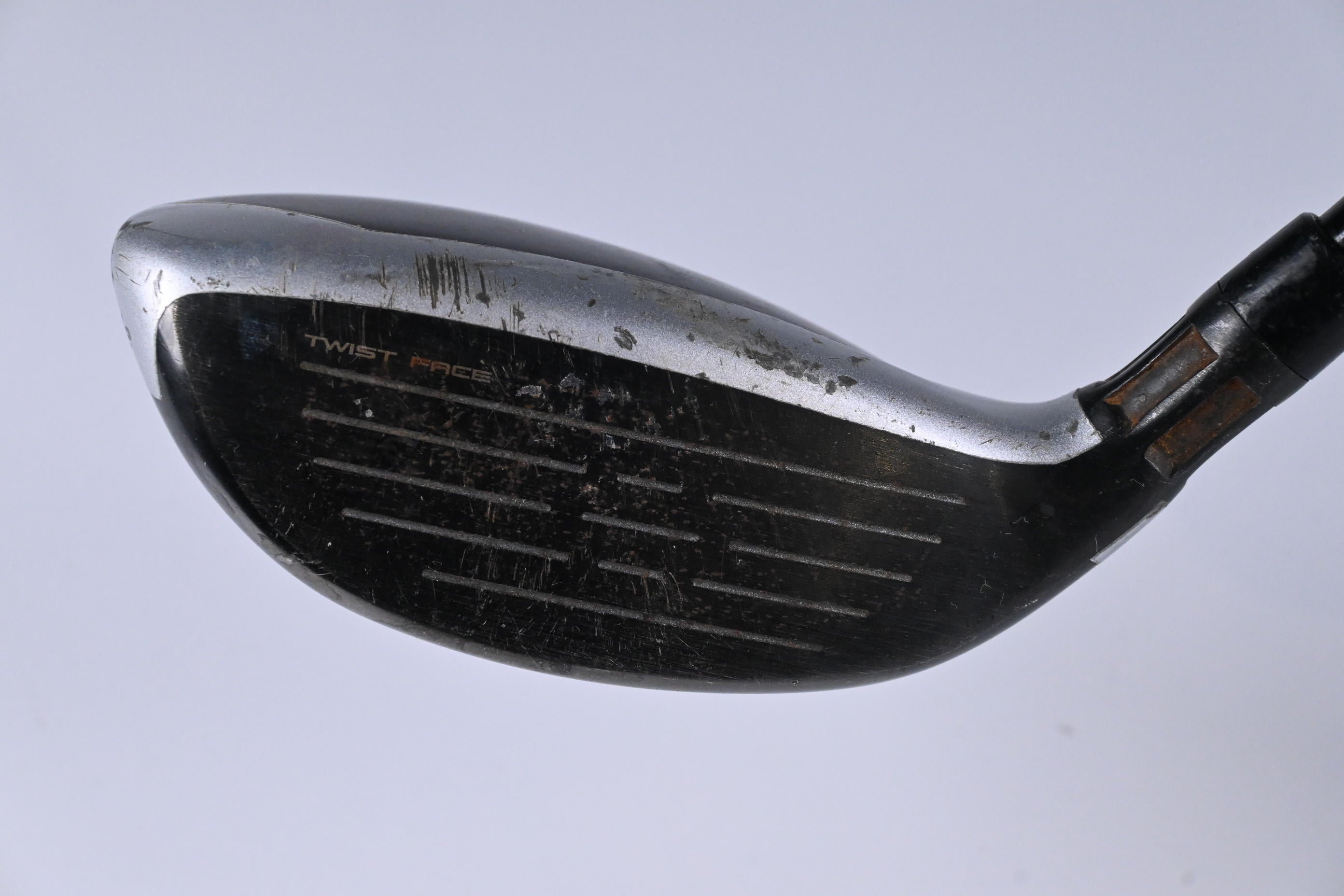 Taylormade M6 #4 Hybrid / 22 Degree / Regular Flex Fujikura Atmos Orange 6 Shaft