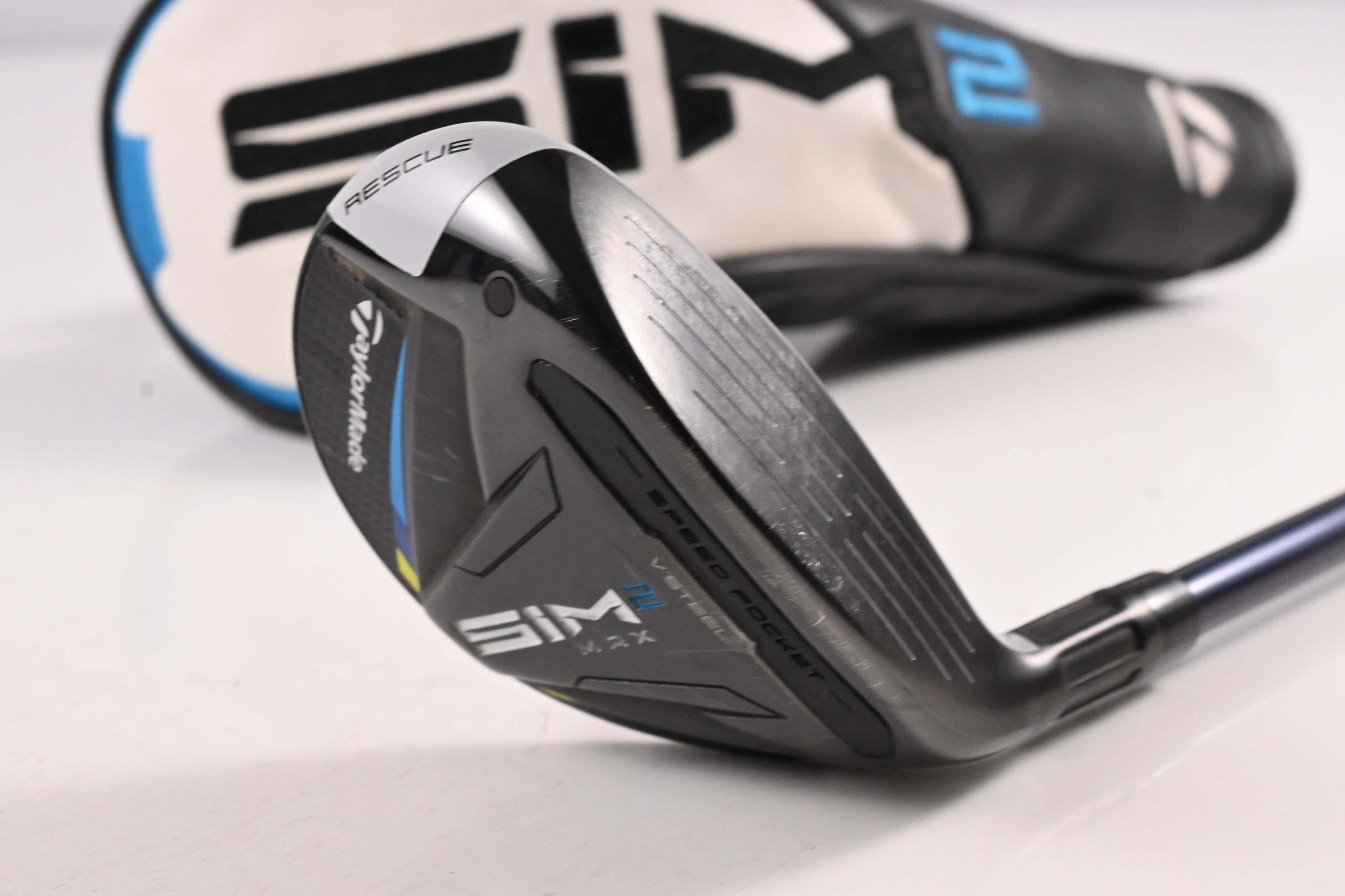 Taylormade SIM2 Max #3 Hybrid / 19 Degree / Stiff Flex Ventus Blue 7 Shaft