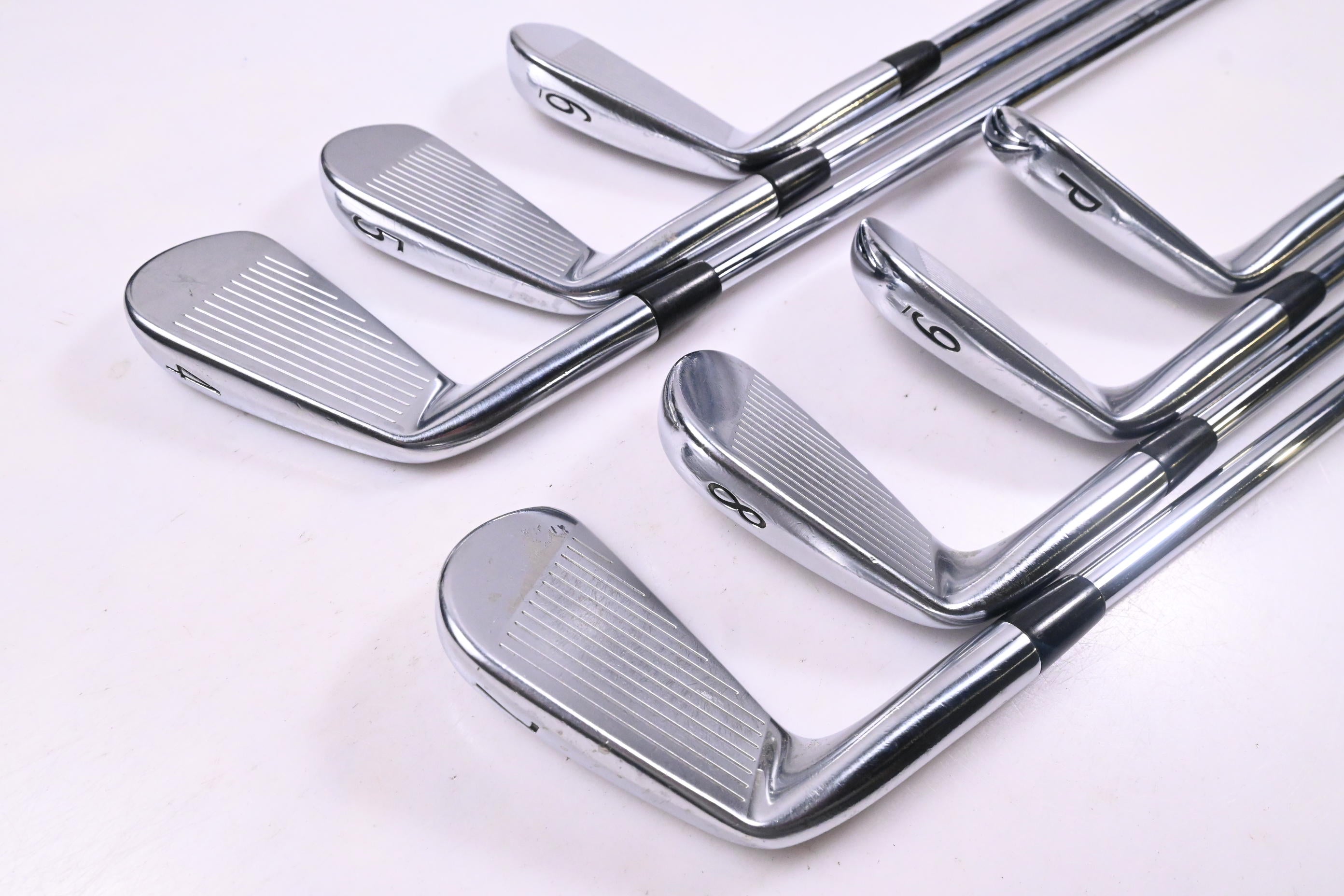 Titleist 716 MB Irons / 4-PW / Stiff Flex Dynamic Gold AMT S300 Shafts