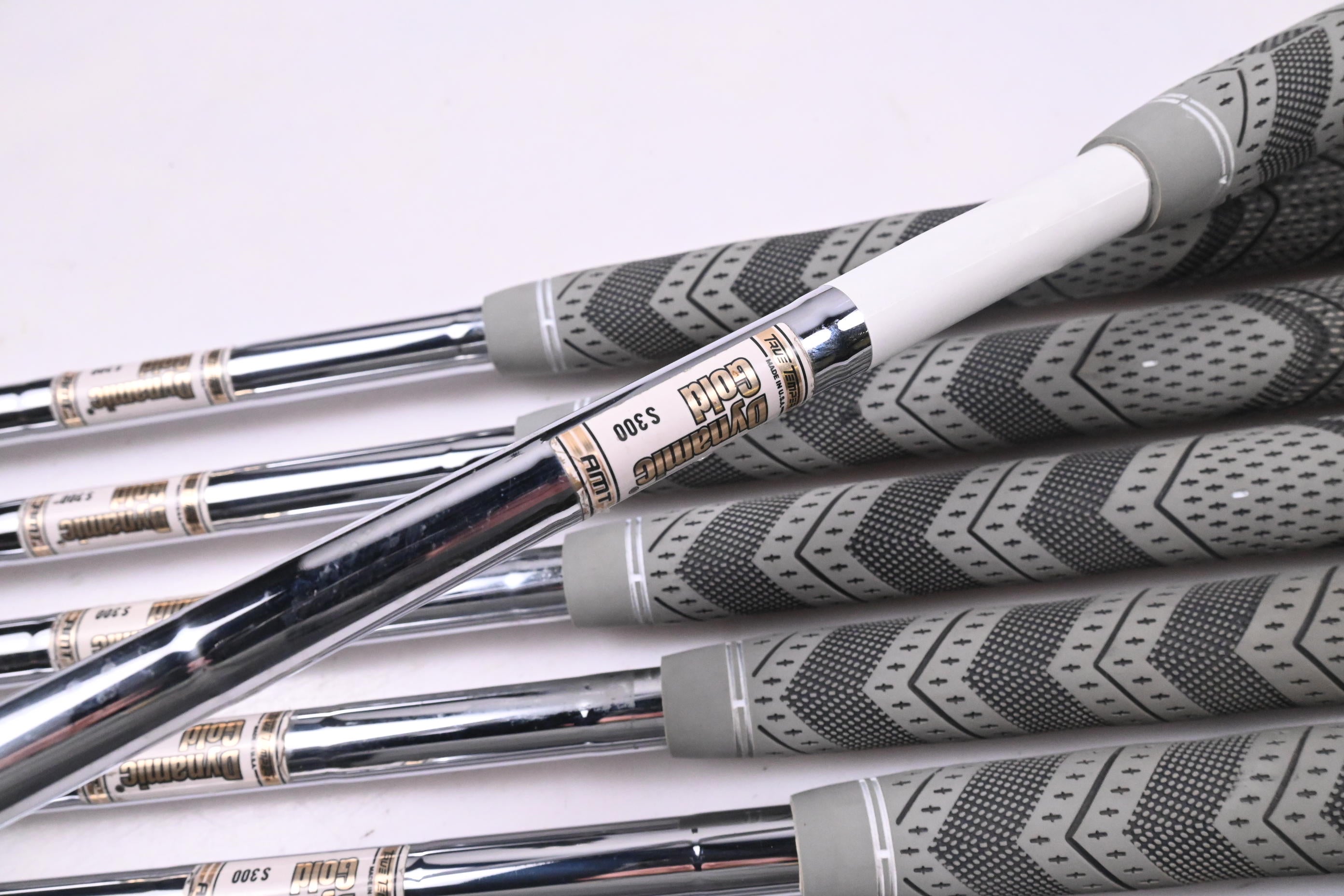 Titleist 716 MB Irons / 4-PW / Stiff Flex Dynamic Gold AMT S300 Shafts