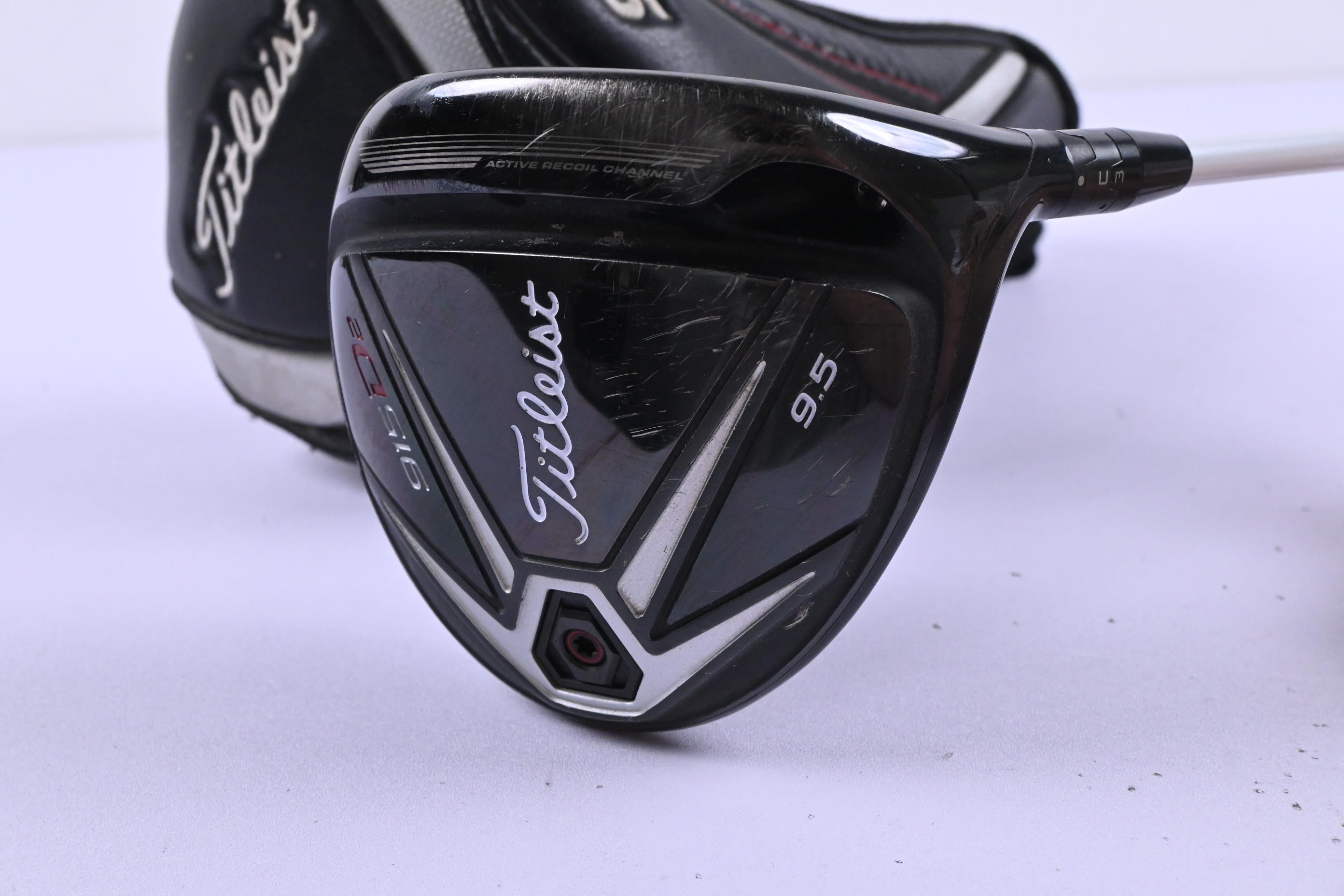 Titleist 915 D2 Driver / 9.5 Degree / Stiff Flex Aldila Rogue Silver 60 Shaft