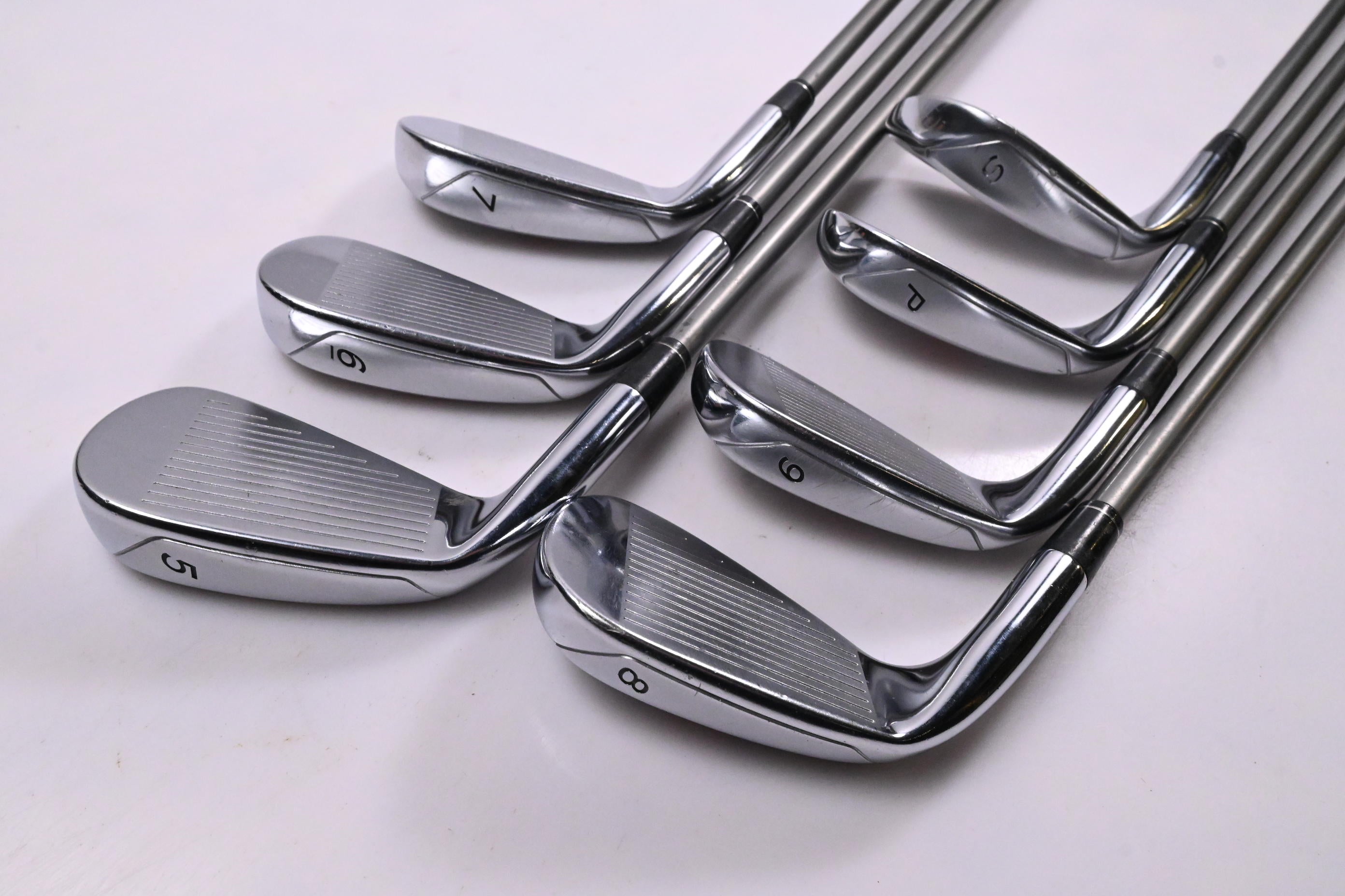 Ladies Taylormade R11 Irons / 5-PW-SW / Ladies Flex Motore 50 Shafts
