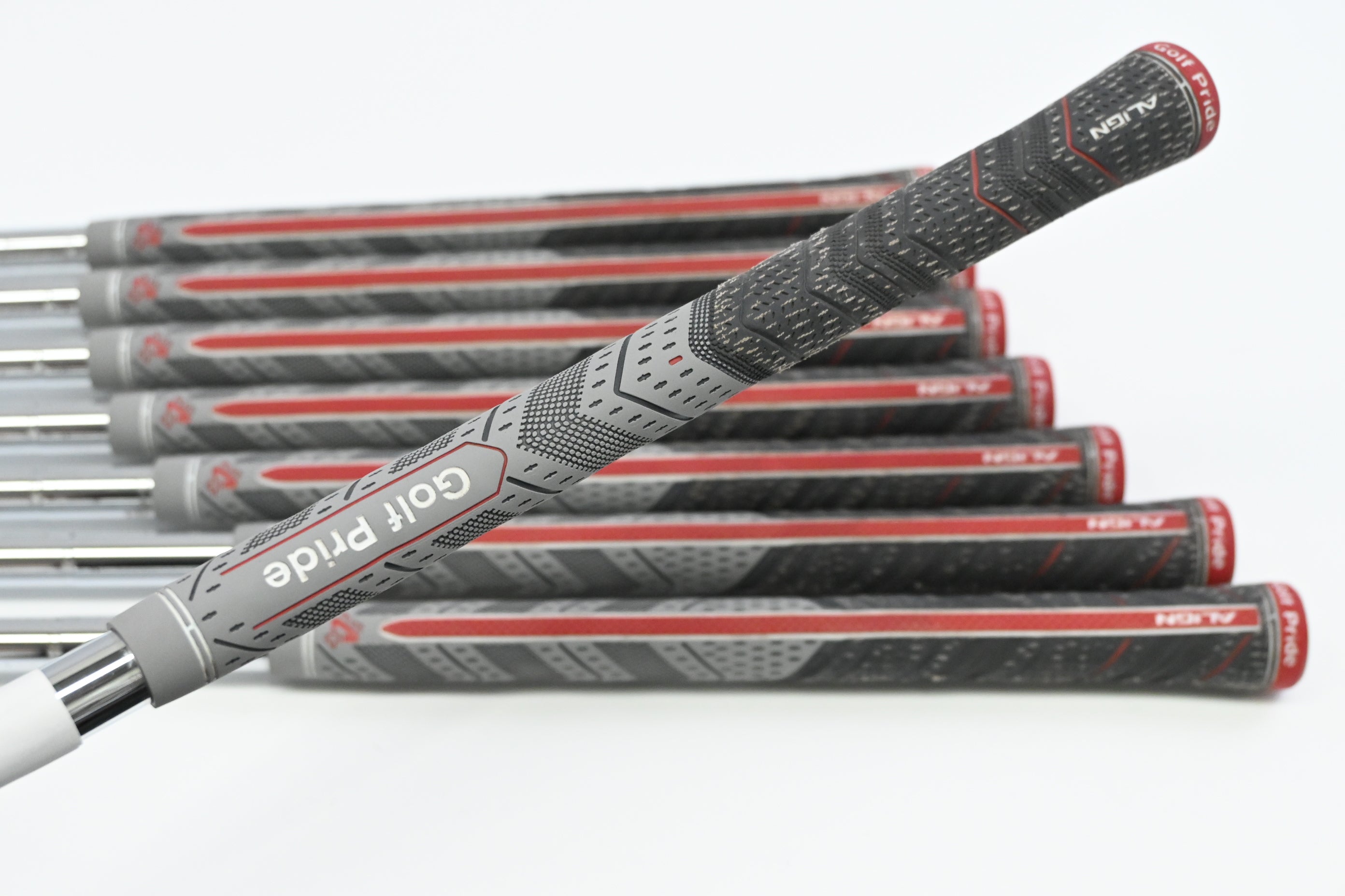 Titleist 718 AP3 Irons / 4-PW+48° / Regular Flex AMT Red R300 Shafts