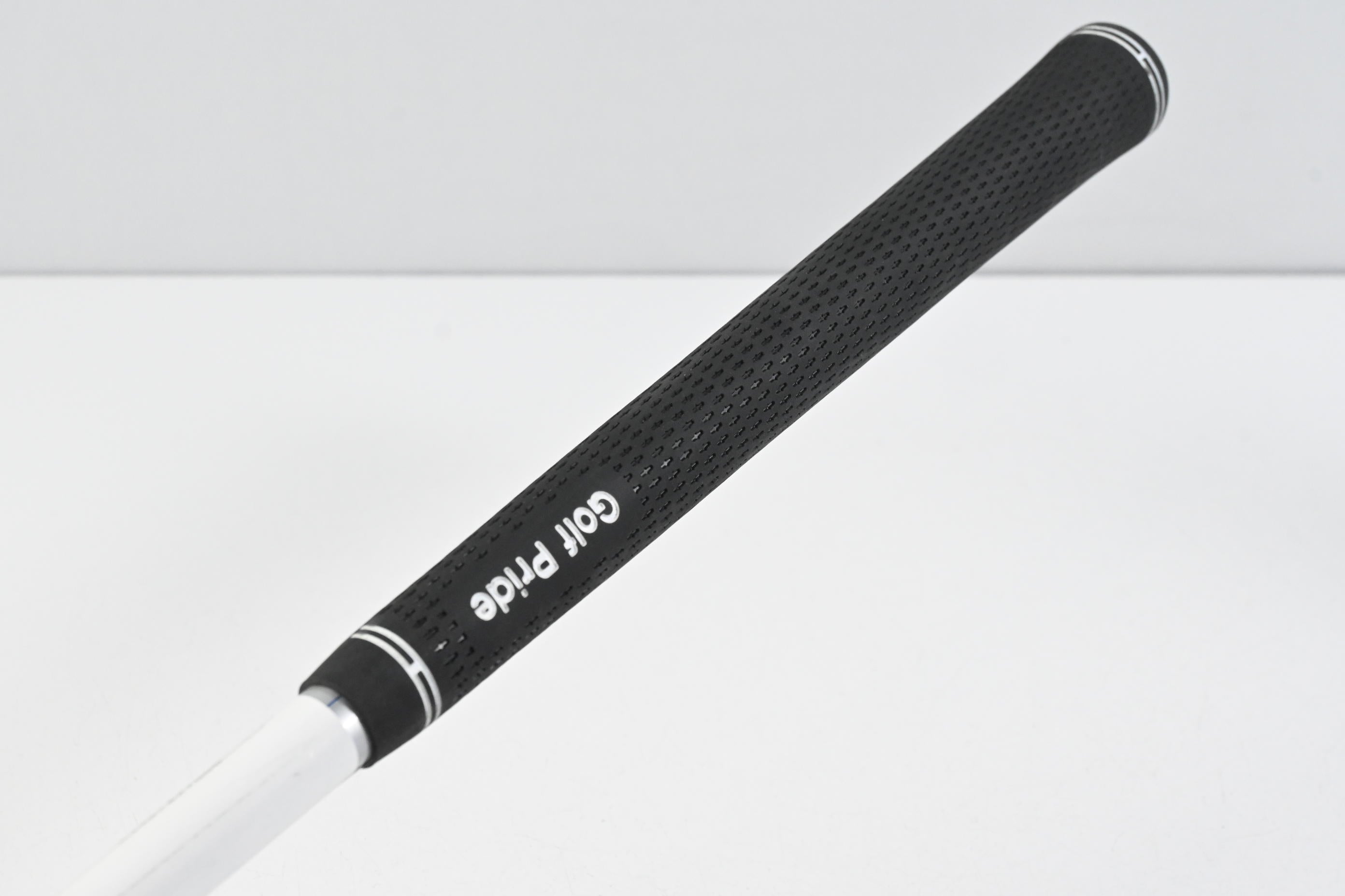 Taylormade M4 Driver / 9.5 Degree / Stiff Flex Fujikura Speeder 57 Shaft