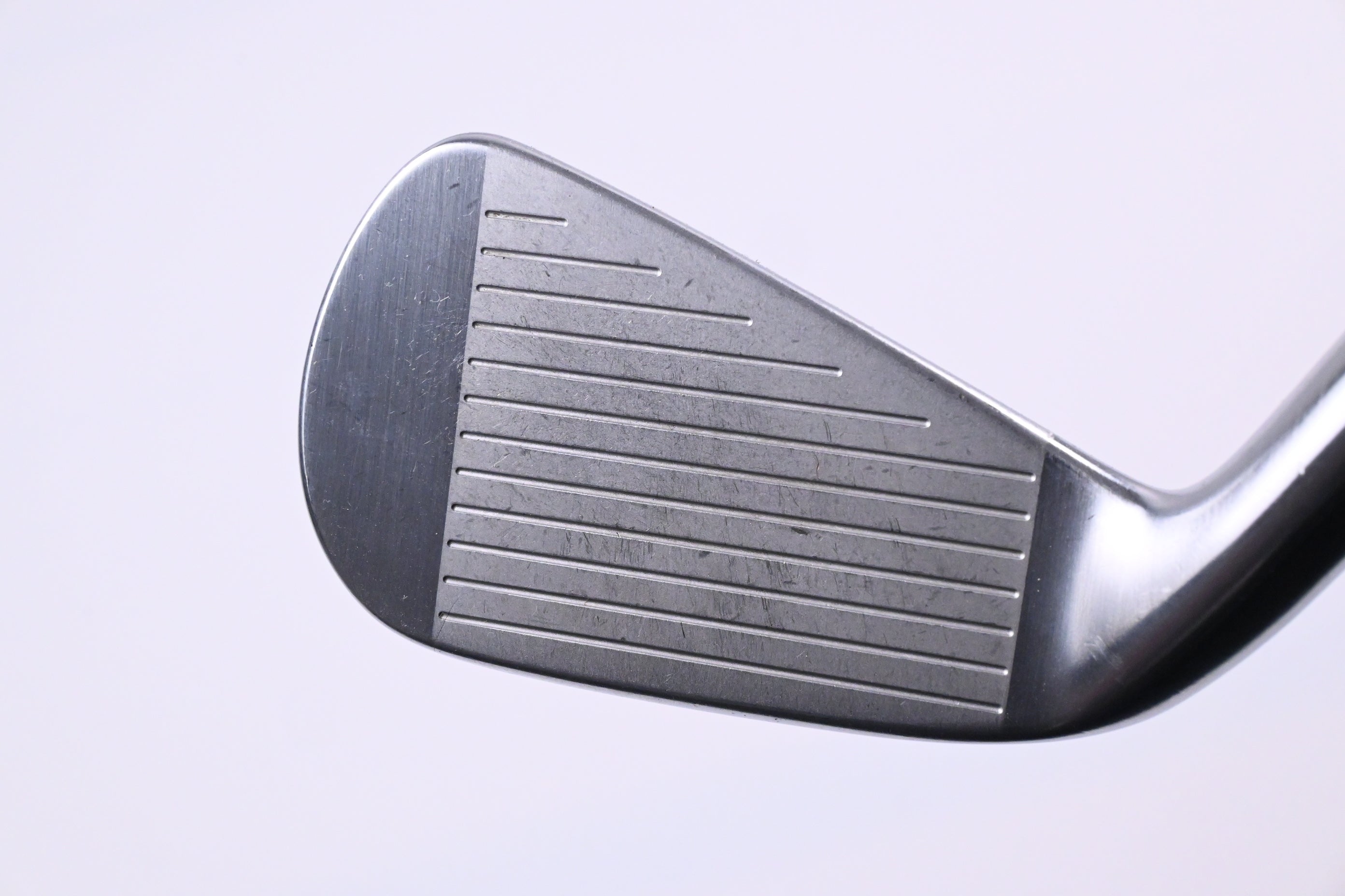 Titleist T200 Utility #2 Iron / 17 Degree / Regular Flex Fujikura Axiom Velocore