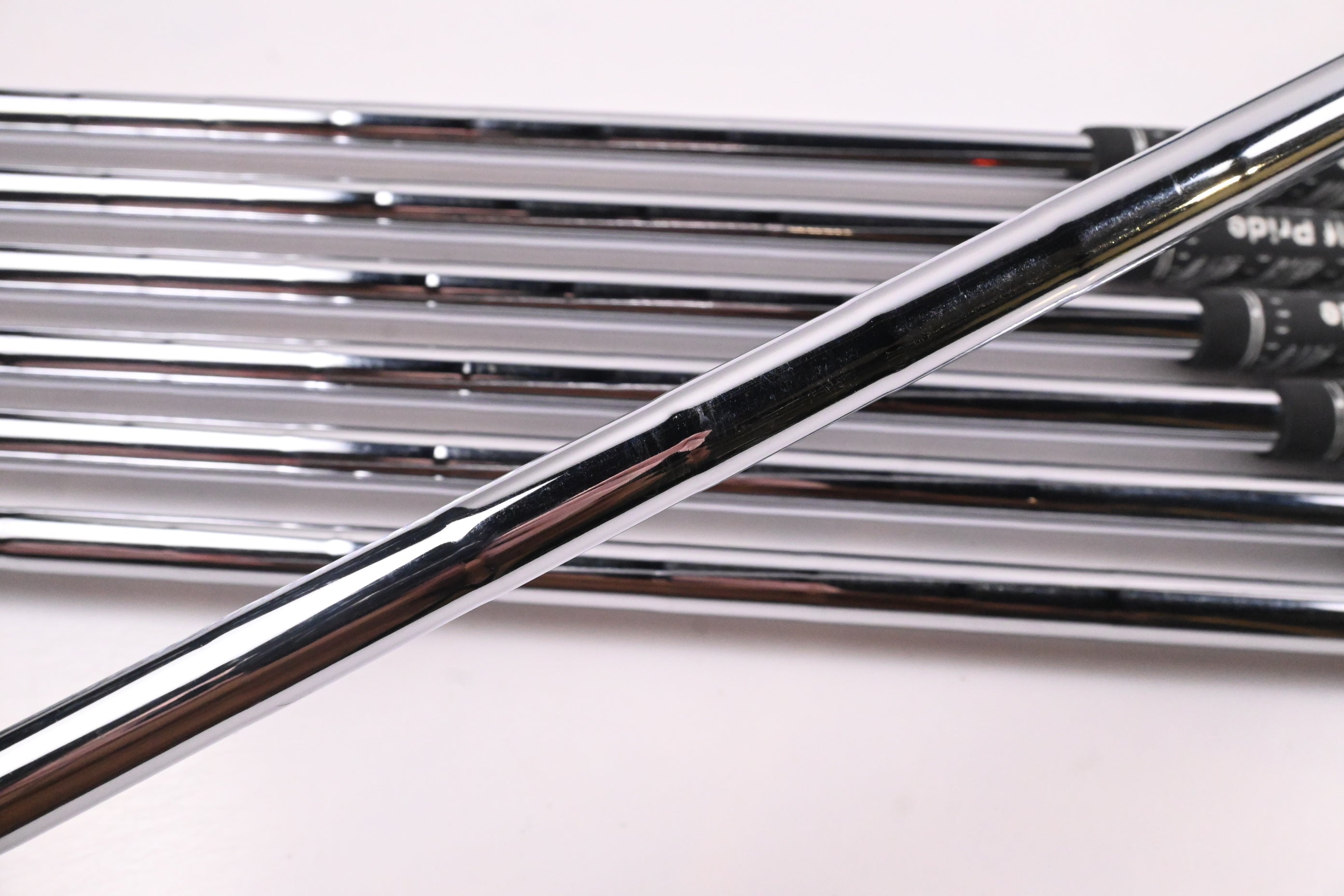Taylormade P730 Irons / 4-PW / X-Flex Steel Shafts