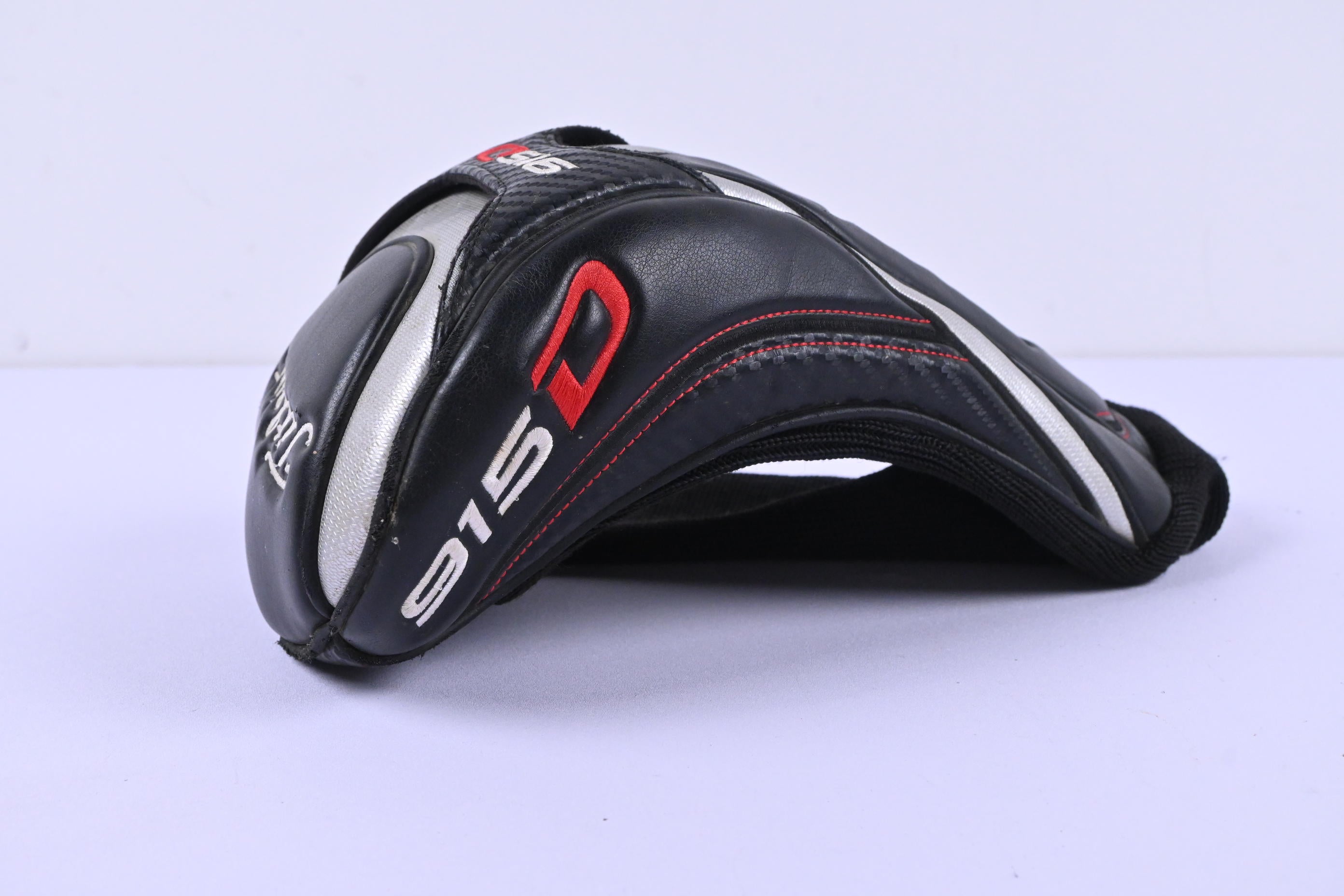 Titleist 915 D2 Driver / 9.5 Degree / Stiff Flex Aldila Rogue Silver 60 Shaft
