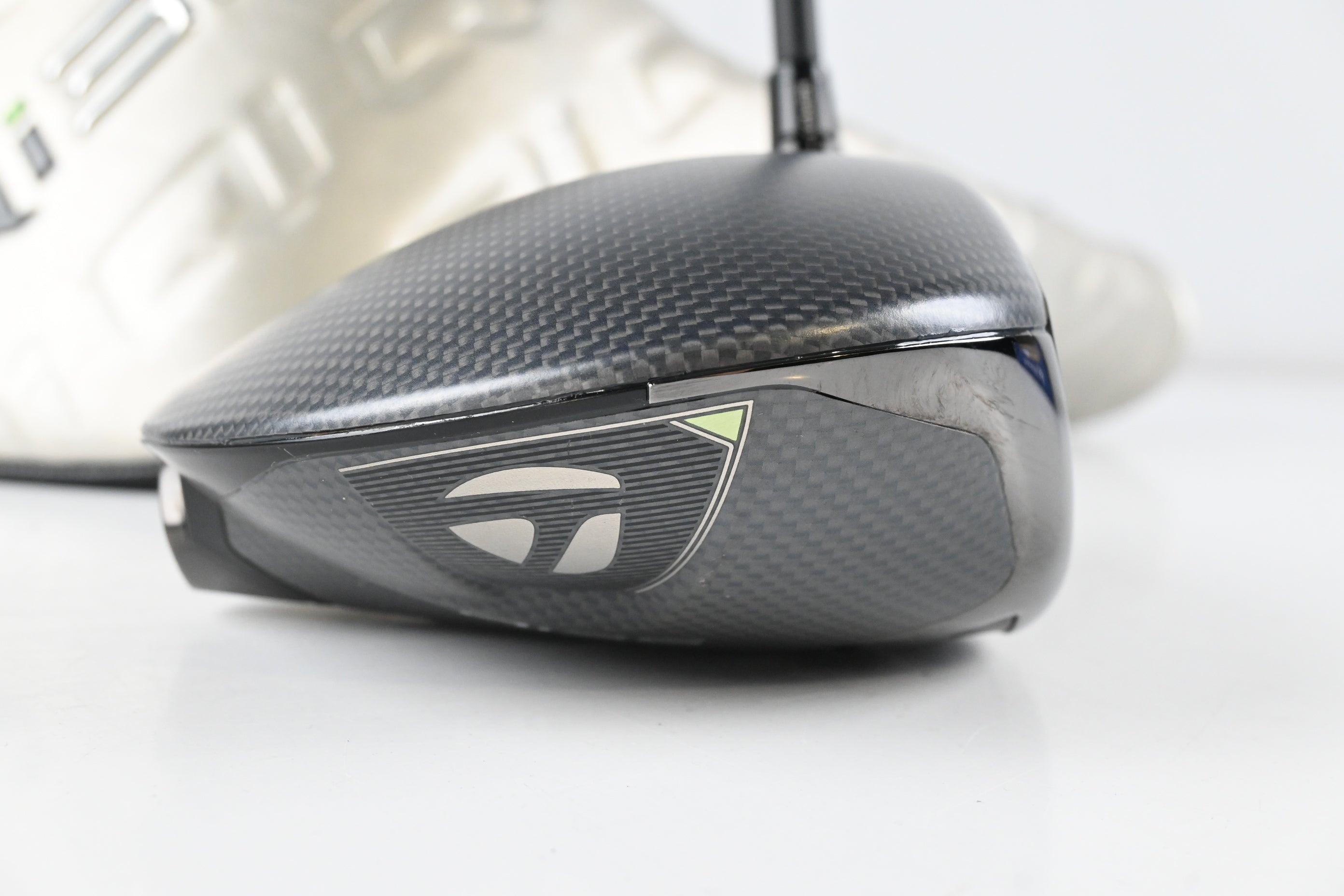 Taylormade Qi35 LS Driver / 9 Degree / Stiff Flex Kai'li Dark Waves White 60 Shaft