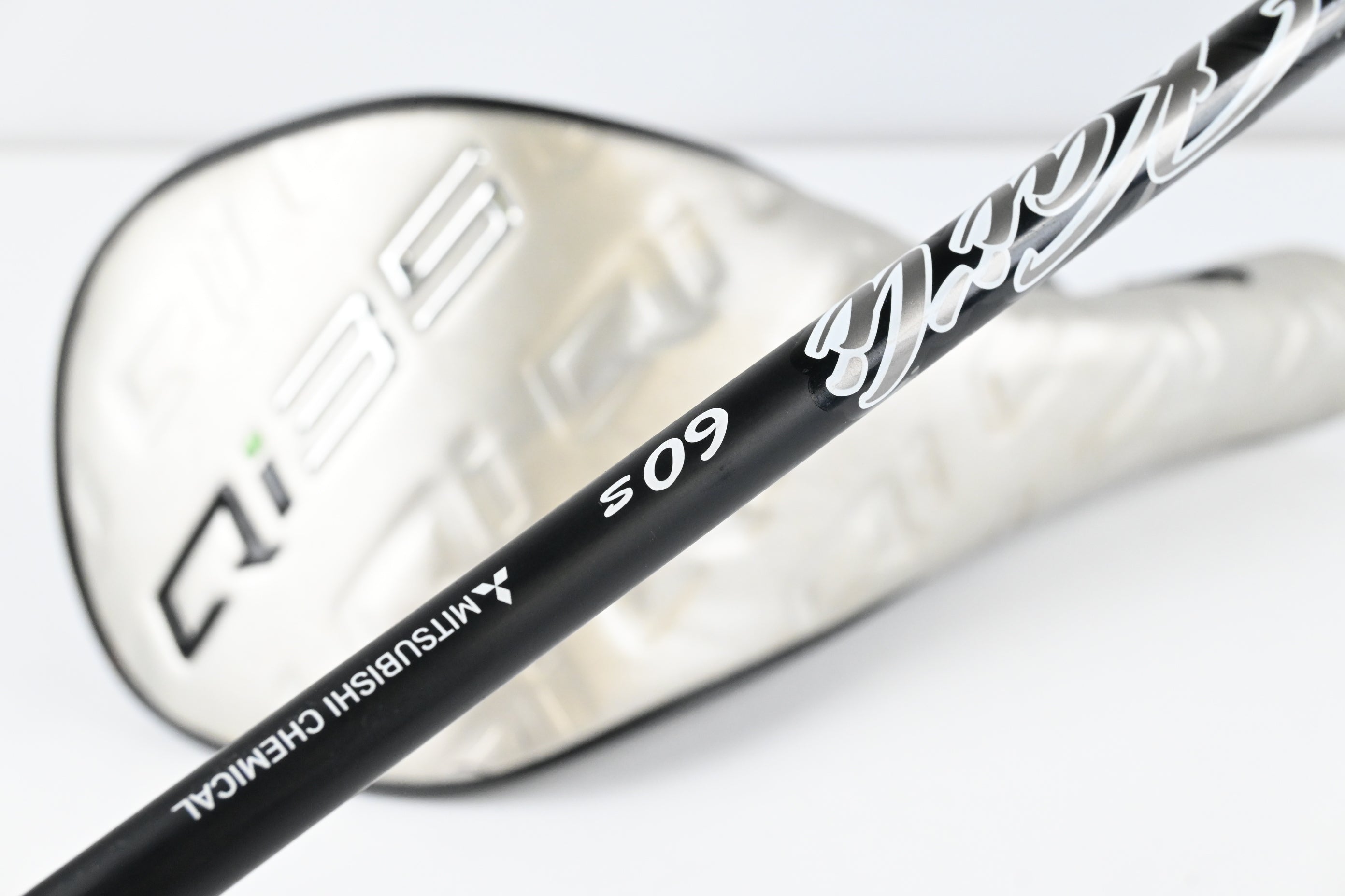 Taylormade Qi35 LS Driver / 9 Degree / Stiff Flex Kai'li Dark Waves White 60 Shaft