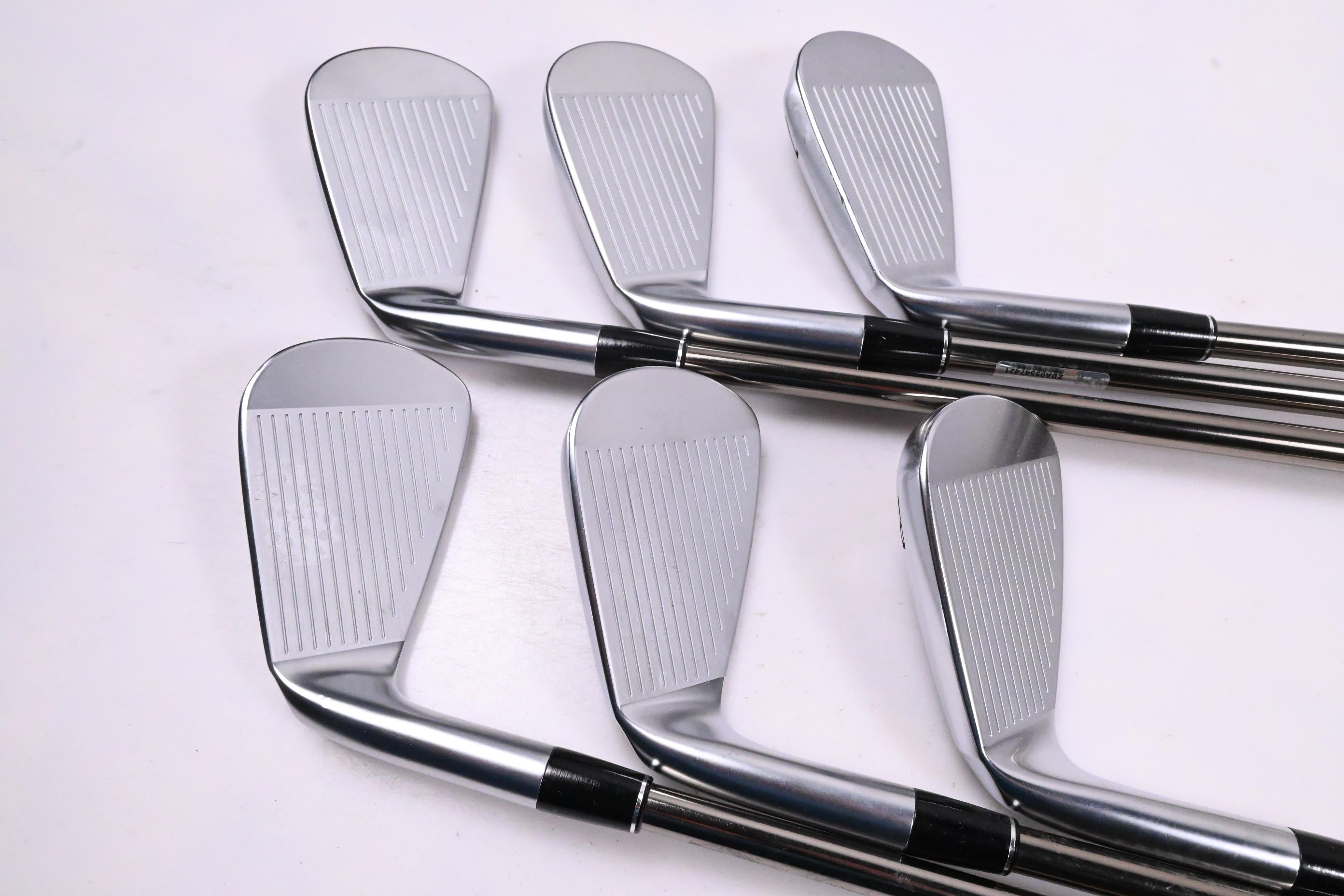 Srixon ZXi7 Irons / 5-PW / Regular Flex UST Recoil ES 760 Shafts