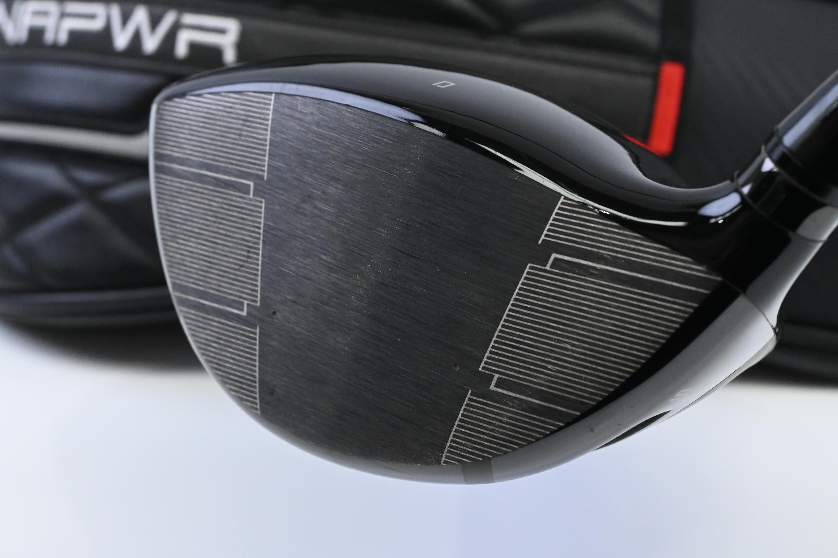 Wilson DYNAPWR 2025 Max Driver / 10.5 Degree / Regular Flex UST Lin-Q M40X Red