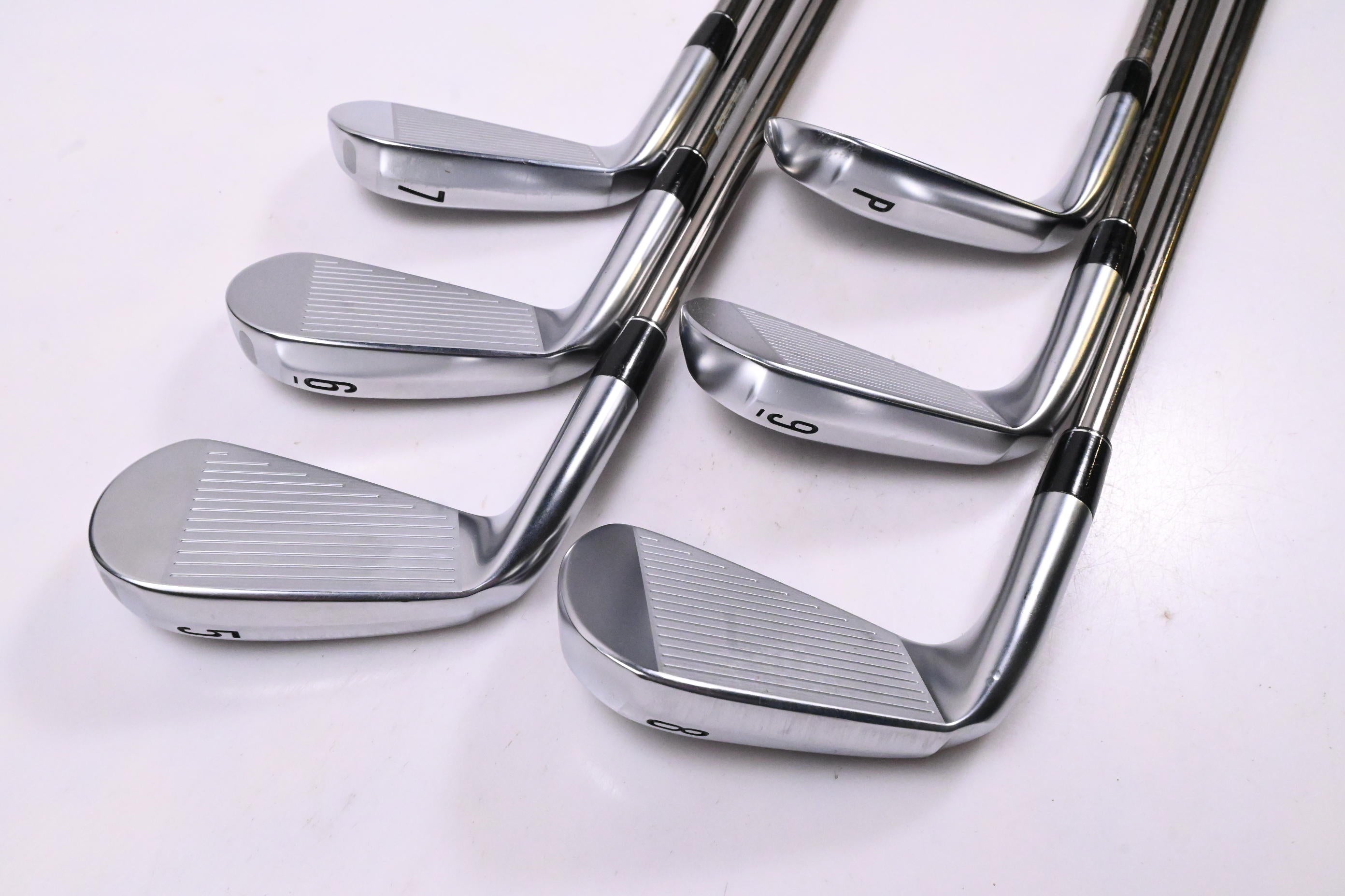 Srixon ZXi7 Irons / 5-PW / Regular Flex UST Recoil ES 760 Shafts