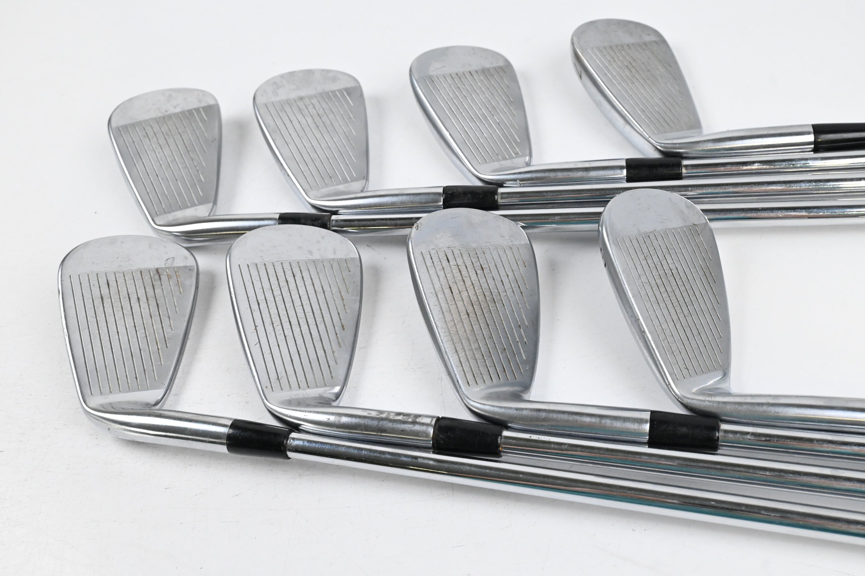 Mizuno JPX 800 Irons / 4-PW+GW / Regular Flex Dynalite Gold XP R300 Shafts