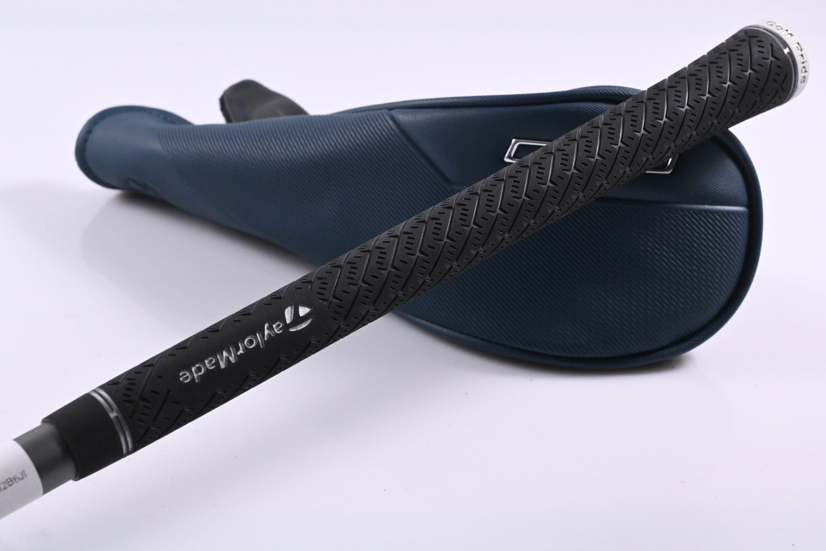 Taylormade Qi4D Max Lite #5 Hybrid / 26 Degree / Senior Flex REAX 45 Shaft