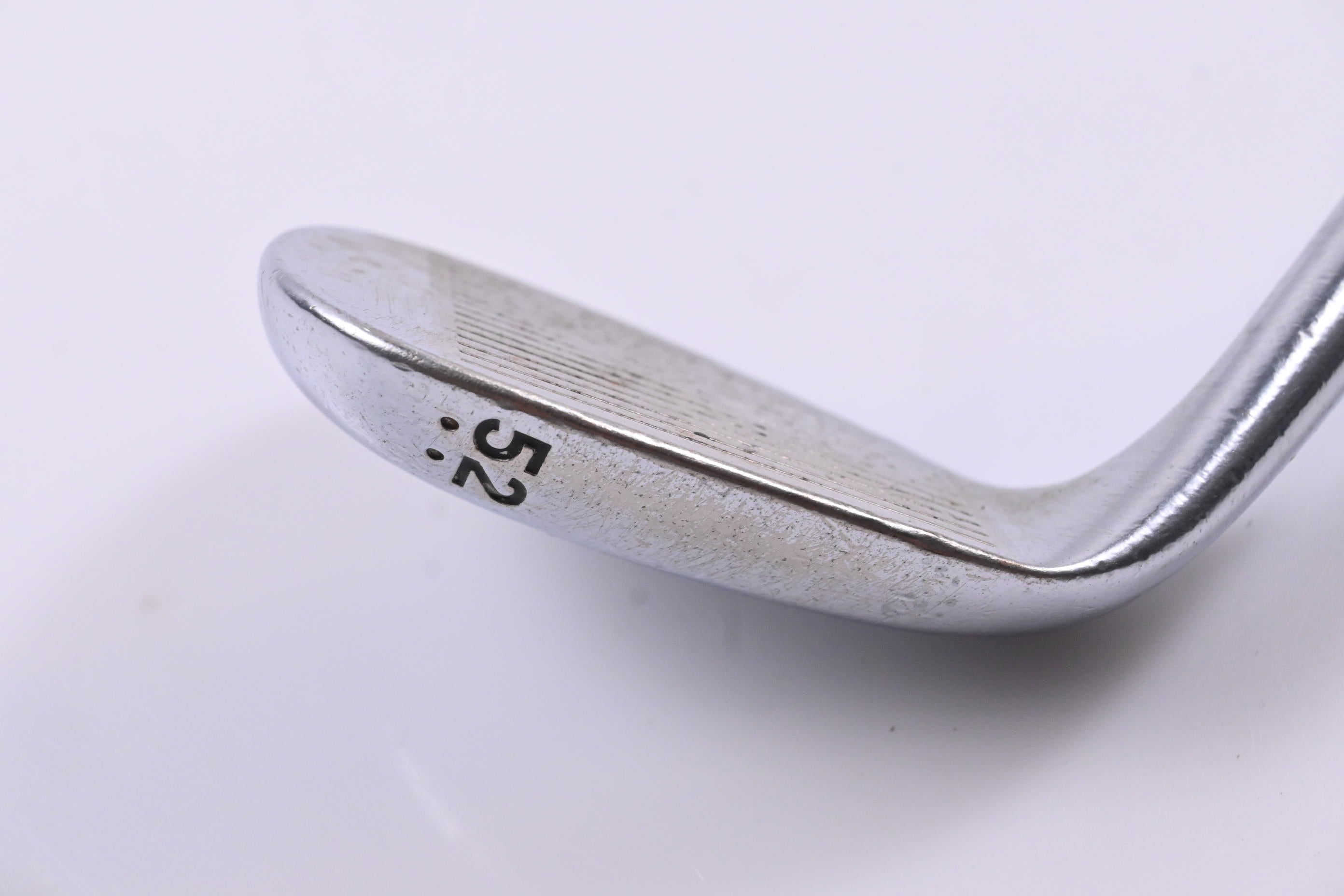 Cleveland 588 RTX 2.0 Gap Wedge / 52 Degree / Wedge Flex Dynamic Gold Shaft