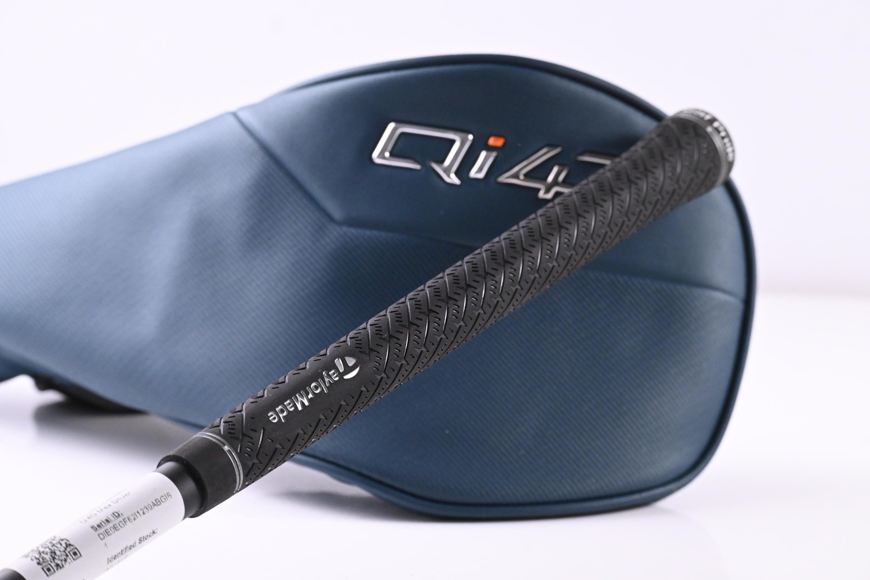 Taylormade Qi4D Max Driver / 10.5 Degree / Regular Flex REAX Blue 50 Shaft