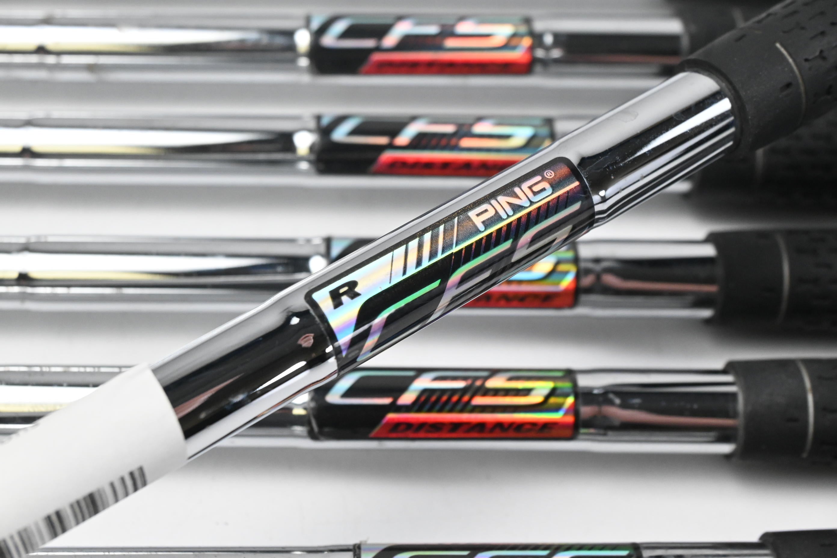 Ping i-Series E1 Irons /Green Dot / 5-PW+GW / Regular Flex Ping CFS Distance Shafts