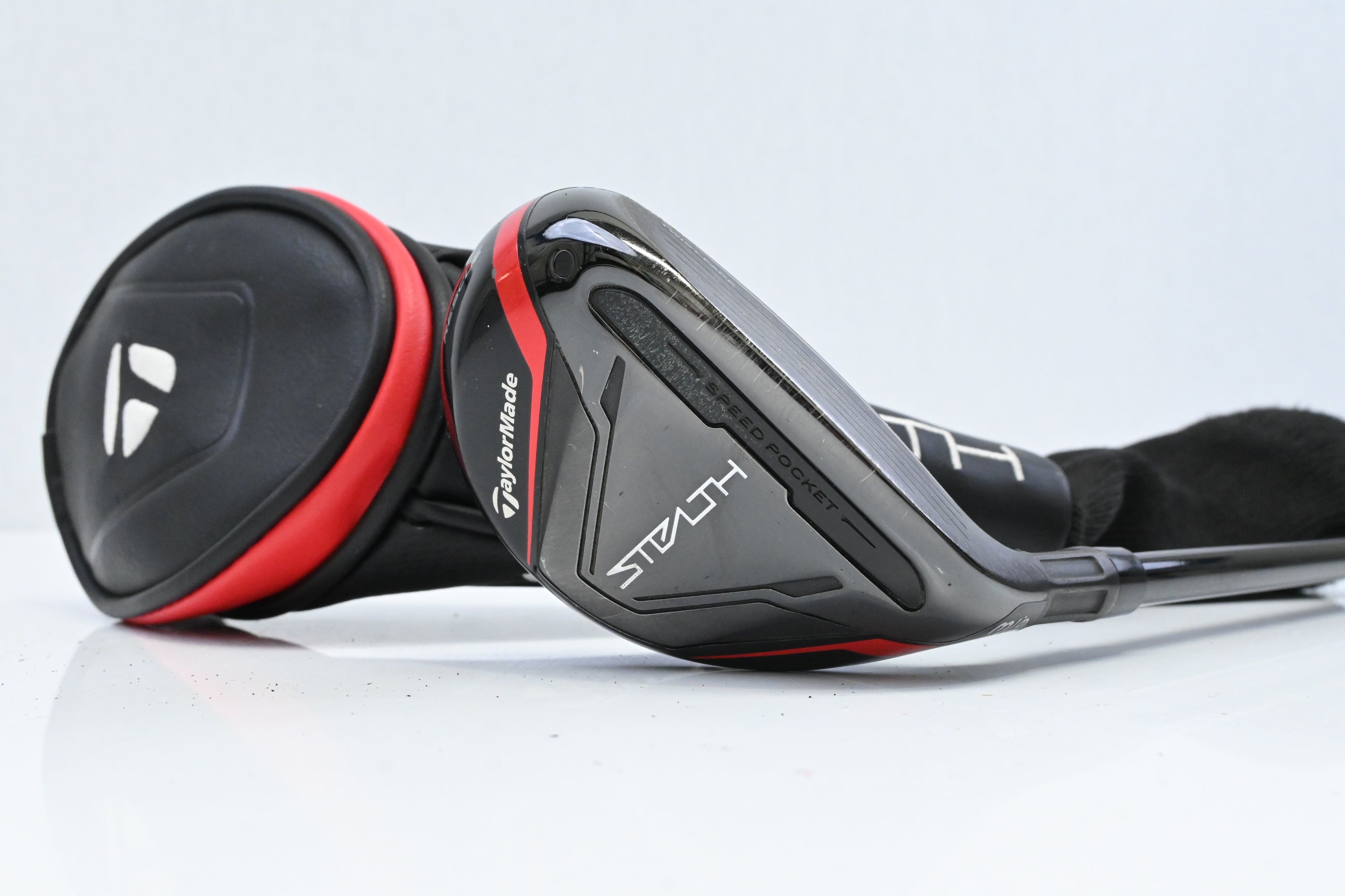 Taylormade Stealth #3 Hybrid / 19 Degree / Regular Flex Fujikura Ventus Red 6