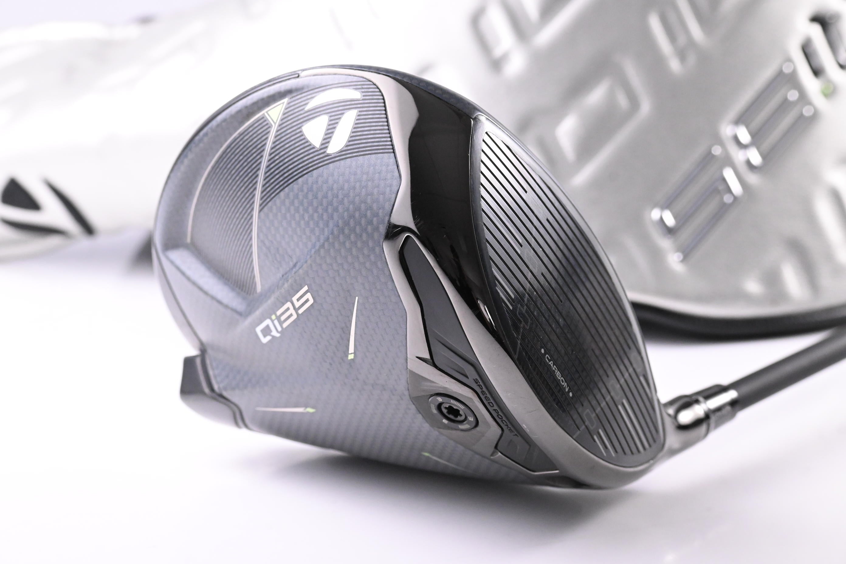 Taylormade Qi35 Driver / 9 Degree / Regular Flex REAX Blue 50 Shaft