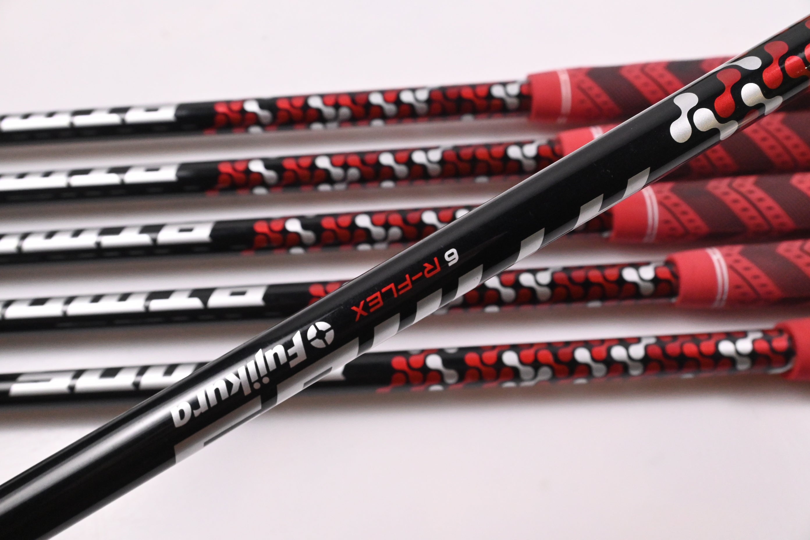 Left Hand Taylormade M4 Irons / 5-PW / Regular Flex Atmos Red 6 Shafts