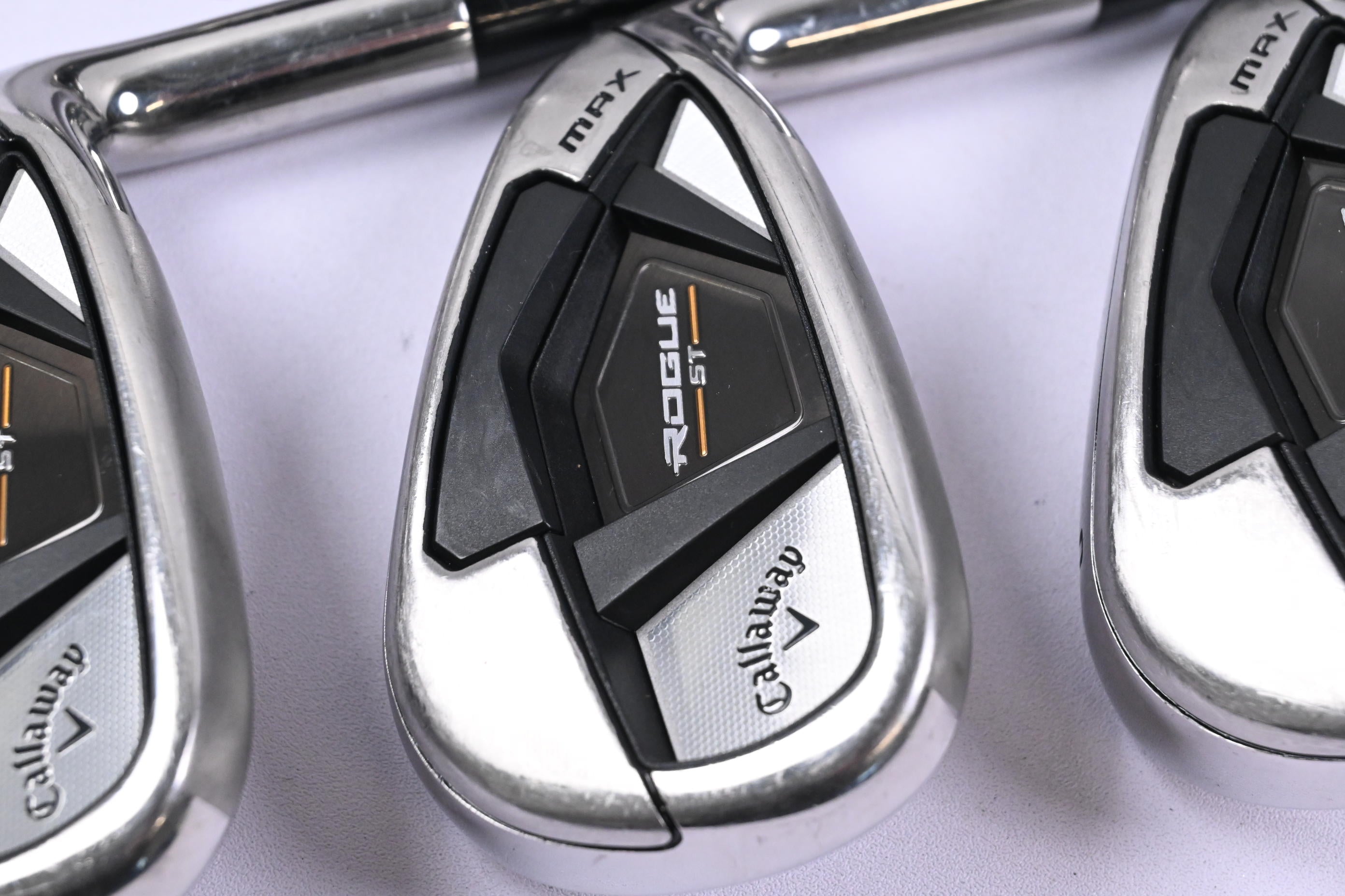 Callaway Rogue ST Max Irons / 5-PW+GW / Regular Flex Tensei AV Blue 65 Shafts