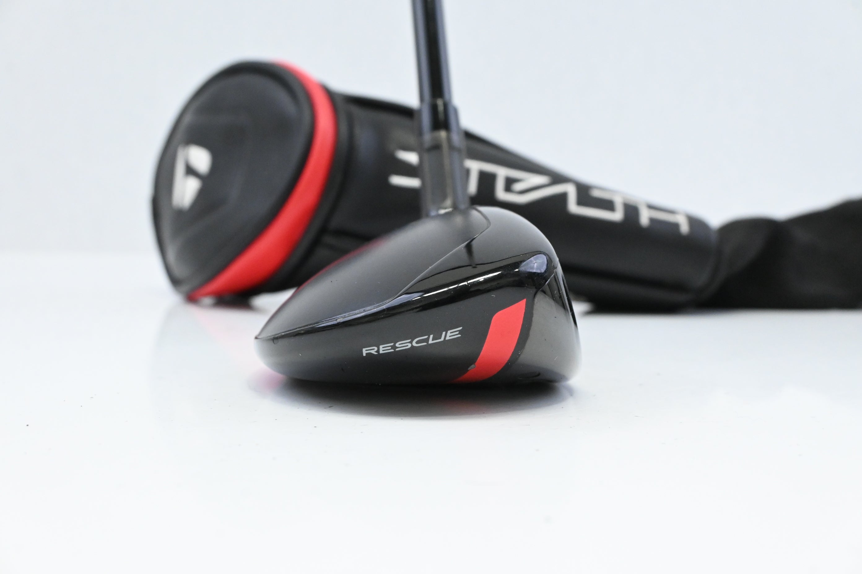 Taylormade Stealth #3 Hybrid / 19 Degree / Regular Flex Fujikura Ventus Red 6