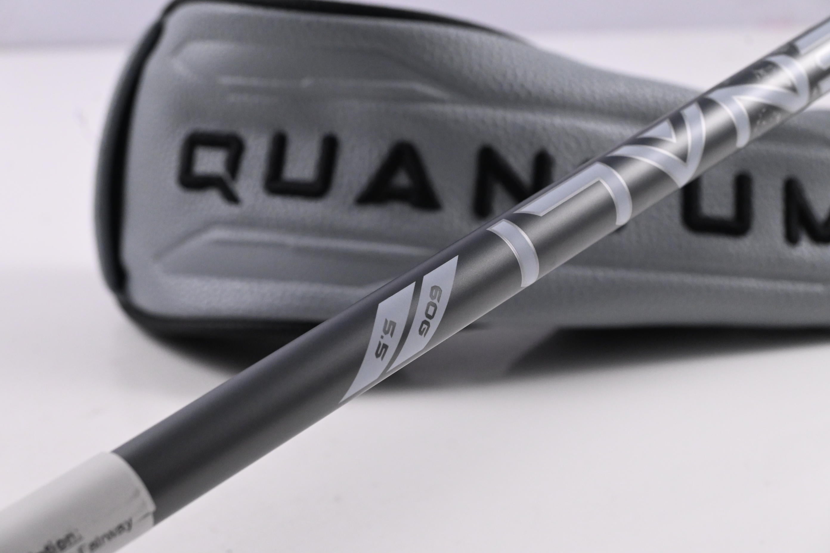 Callaway Quantum Max D #3 Wood / 15 Degree / Regular Flex Denali Frost Silver 60