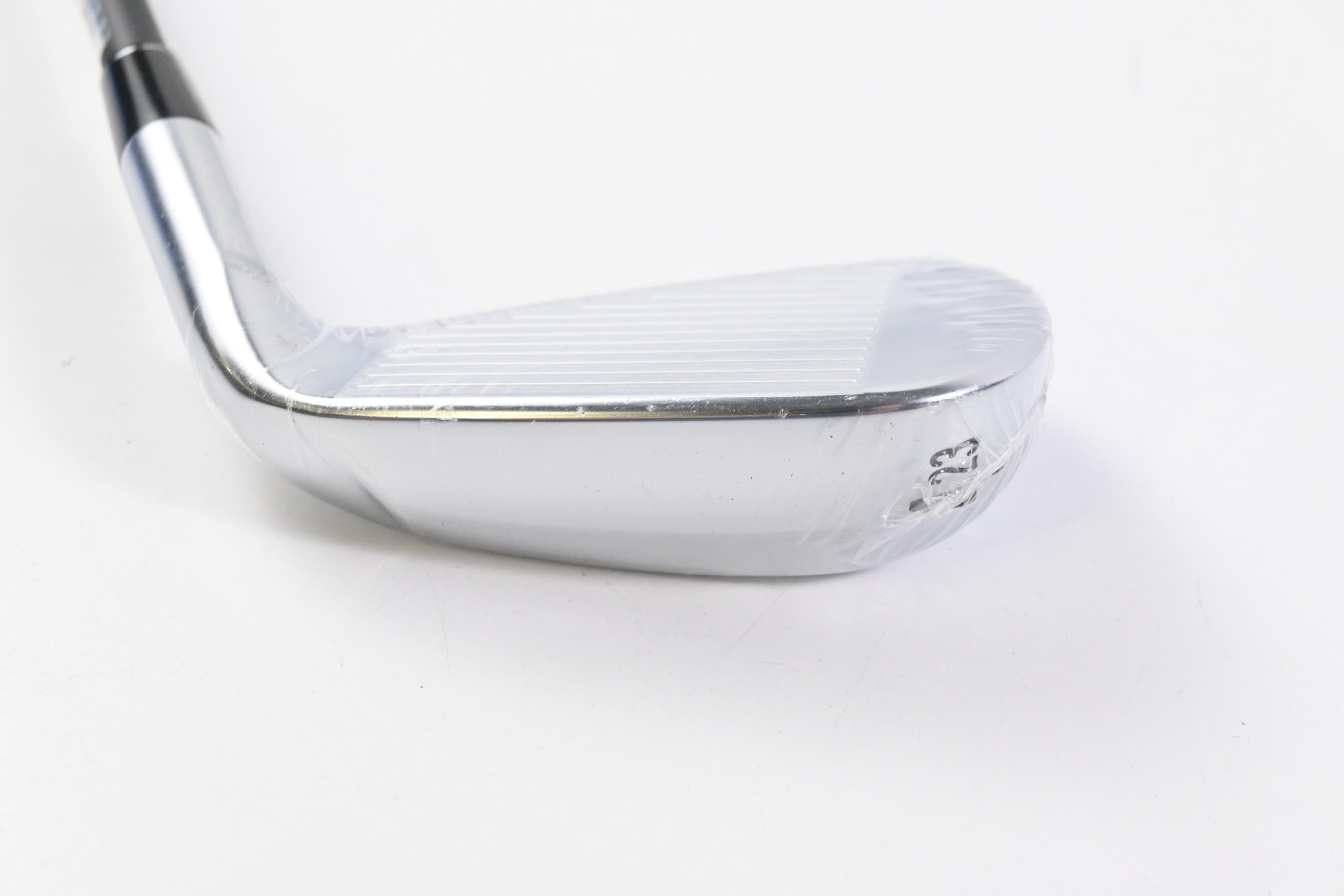 Left Hand Srixon ZXiU Utility #4 Iron / 23 Degree / Regular Flex MMT 80 Shaft