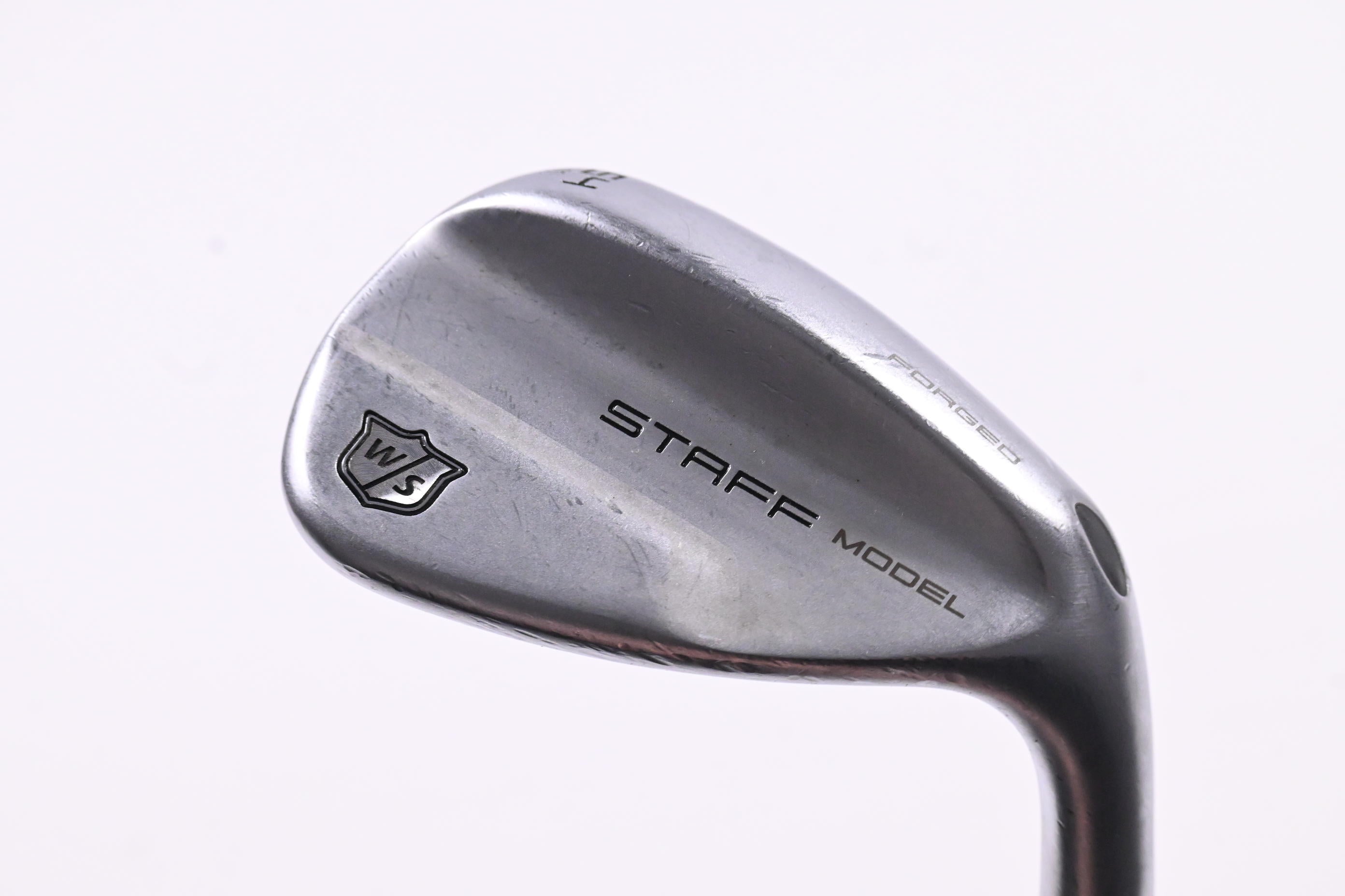 Wilson Staff Model Sand Wedge / 54 Degree / Wedge Flex Dynamic Gold Shaft
