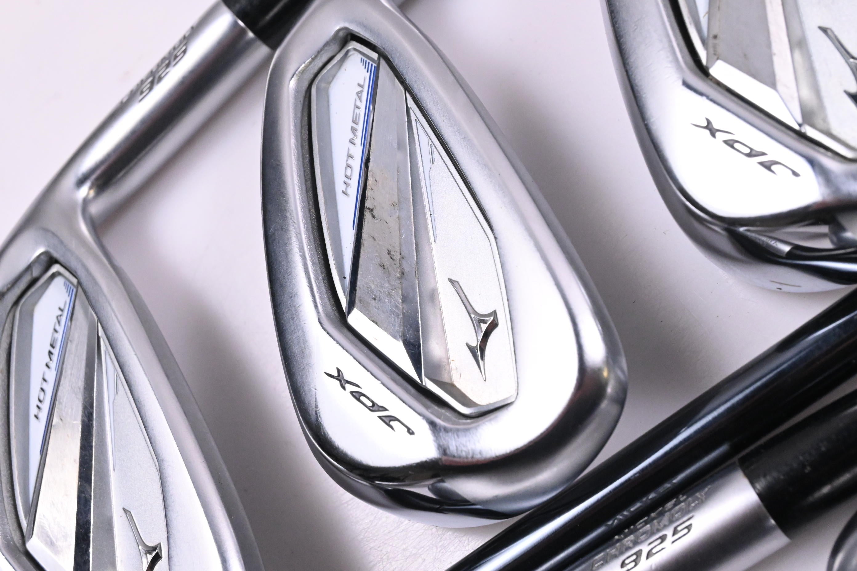 Mizuno JPX 925 Hot Metal Irons / 5-PW+GW / Stiff Flex UST Recoil Dart 90 Shafts