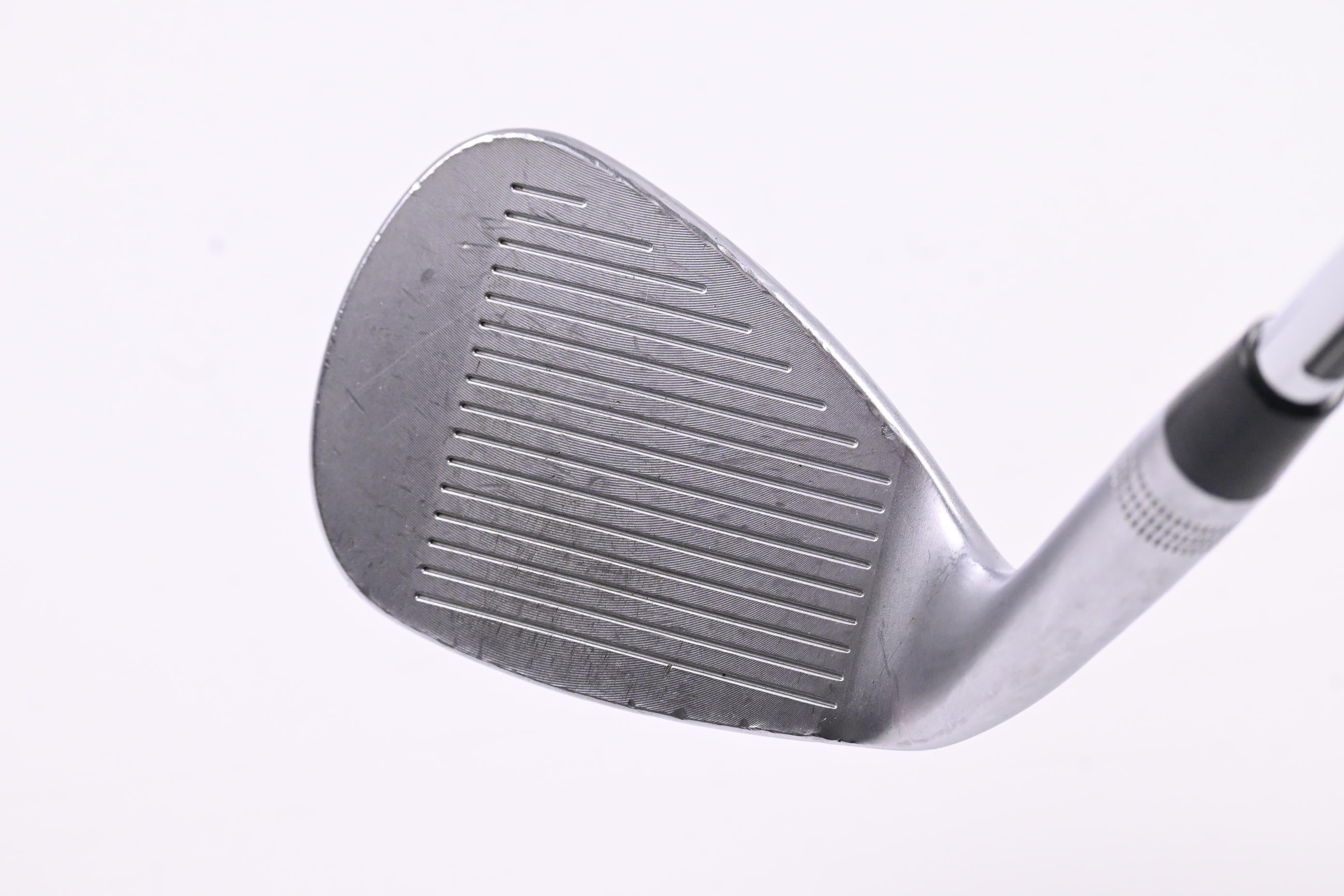 Wilson Staff Model Sand Wedge / 54 Degree / Wedge Flex Dynamic Gold Shaft