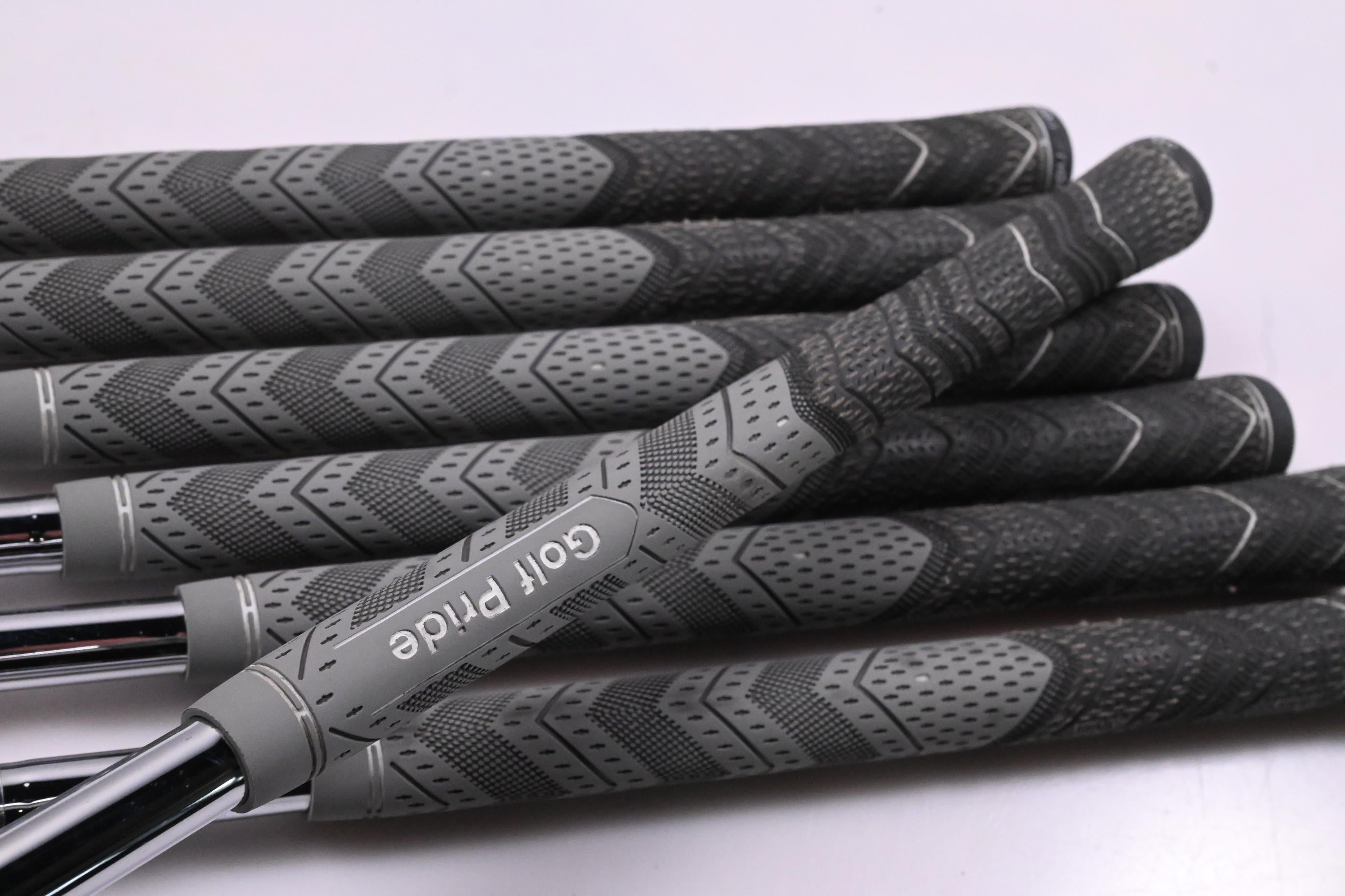 Taylormade P790 2017 Irons / 4-PW / Regular Flex Dynamic Gold R300 Shafts