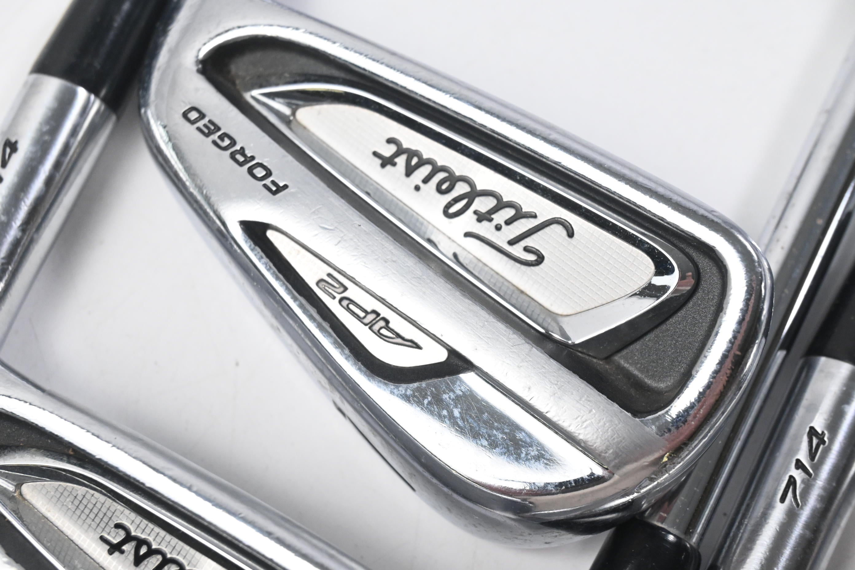 Titleist 714 AP2 Irons / 6-PW / Stiff Flex Project X Precision Shafts