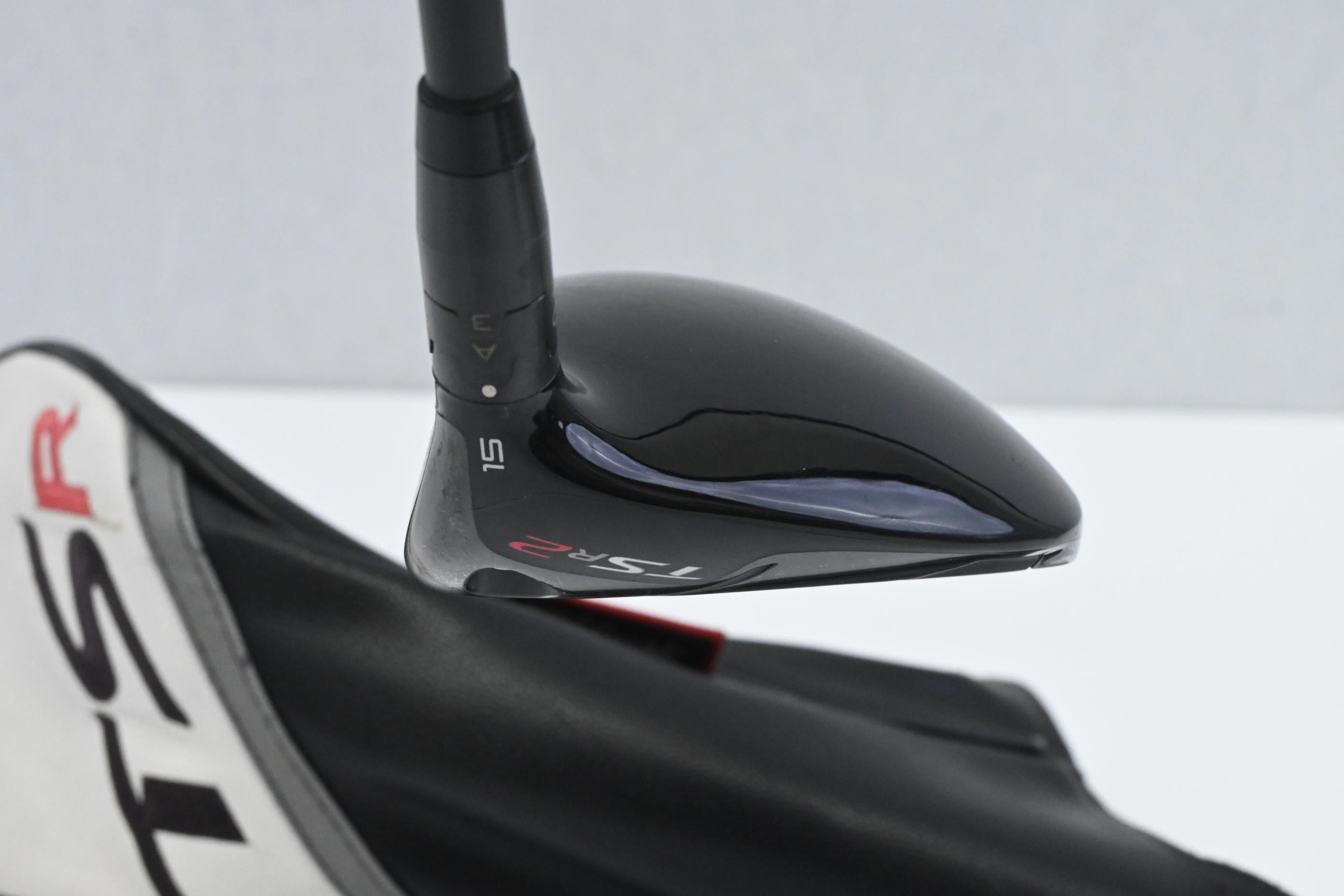 Titleist TSR2 #3 Wood / 15 Degree / Stiff Flex HZRDUS Gen4 Red CB 60 Shaft