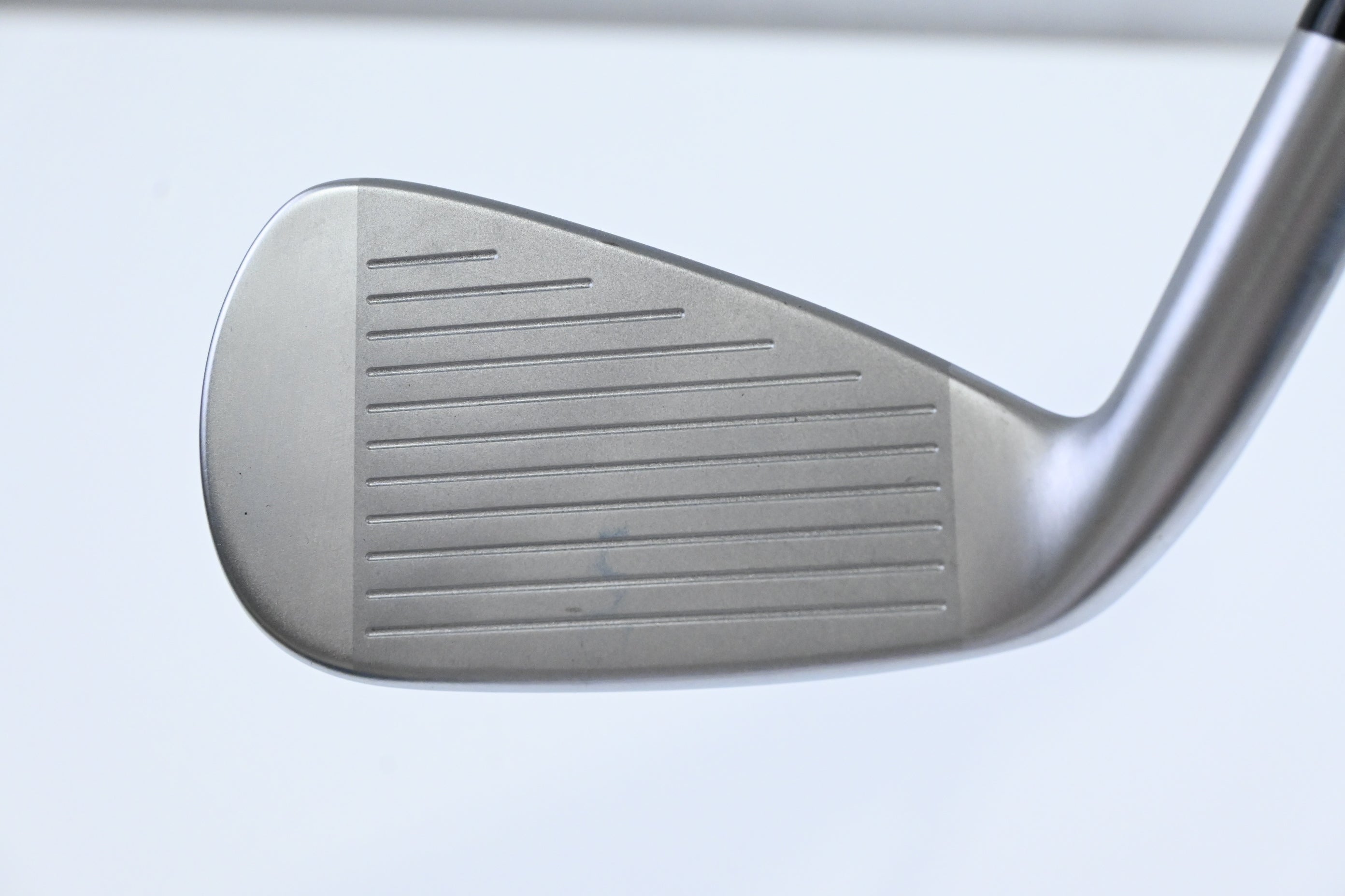 Mizuno JPX 925 Hot Metal Pro #4 Iron / 19 Degree / Regular Flex UST Recoil ES