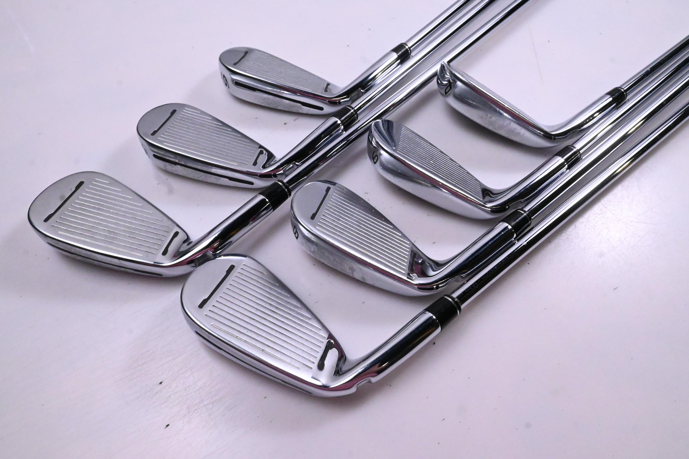Taylormade RSi1 Irons / 4-PW / Regular Flex Reax 90 Shafts