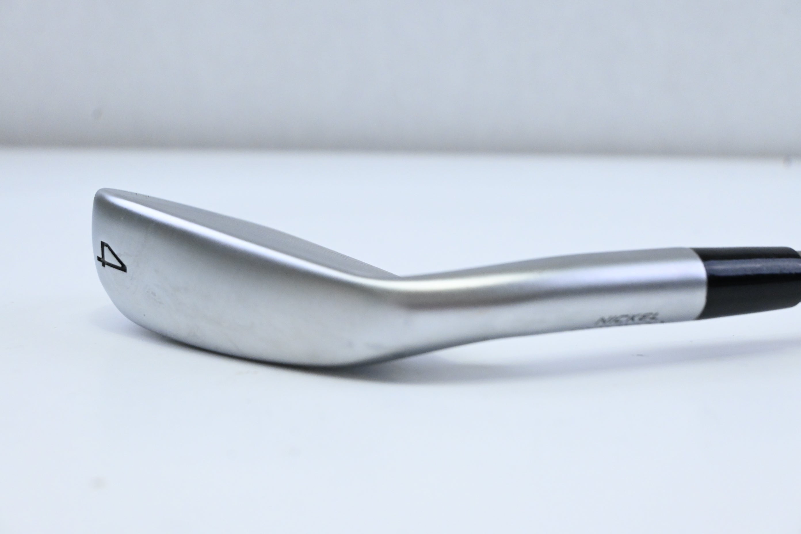 Mizuno JPX 925 Hot Metal Pro #4 Iron / 19 Degree / Regular Flex UST Recoil ES