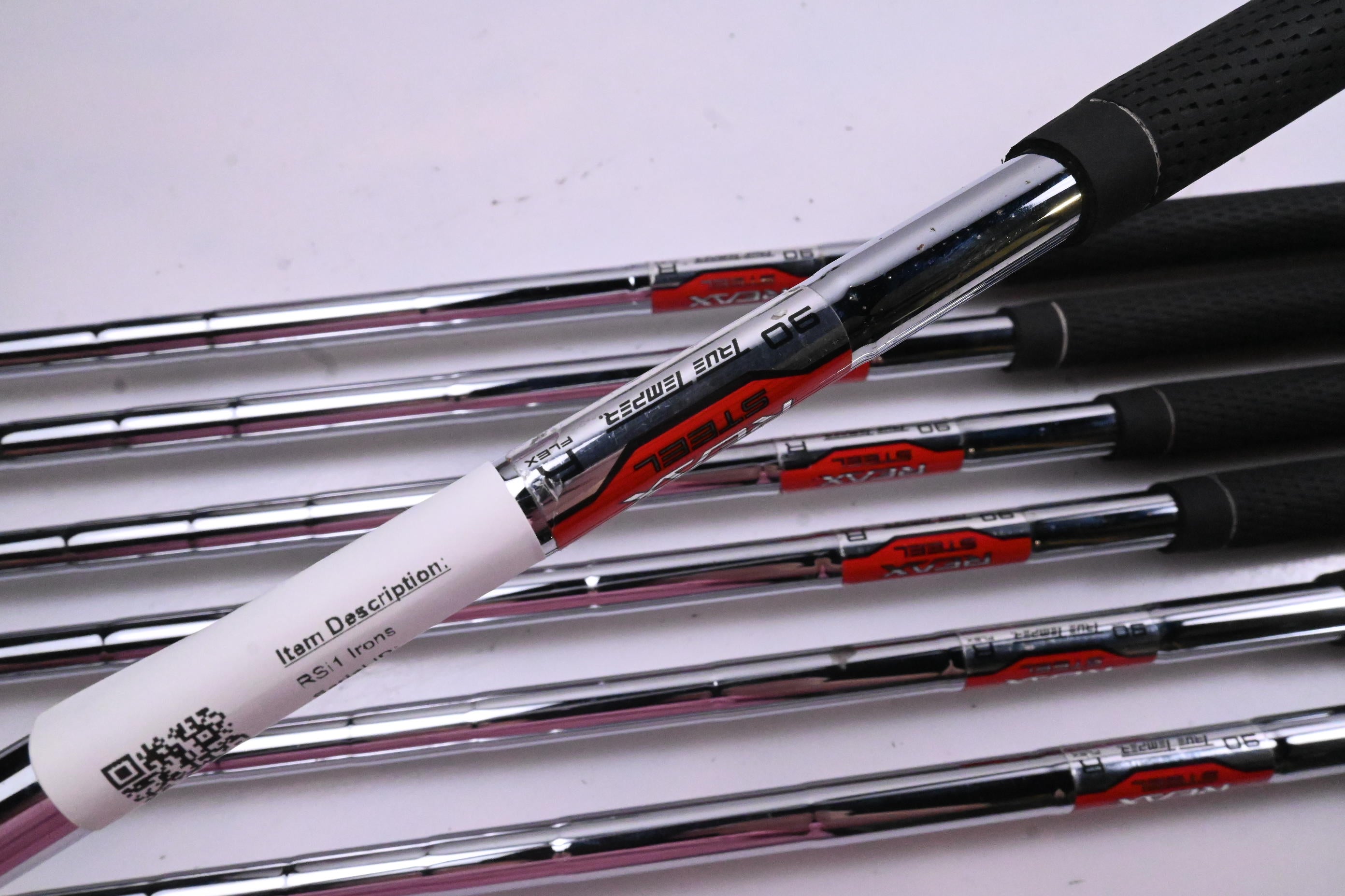 Taylormade RSi1 Irons / 4-PW / Regular Flex Reax 90 Shafts