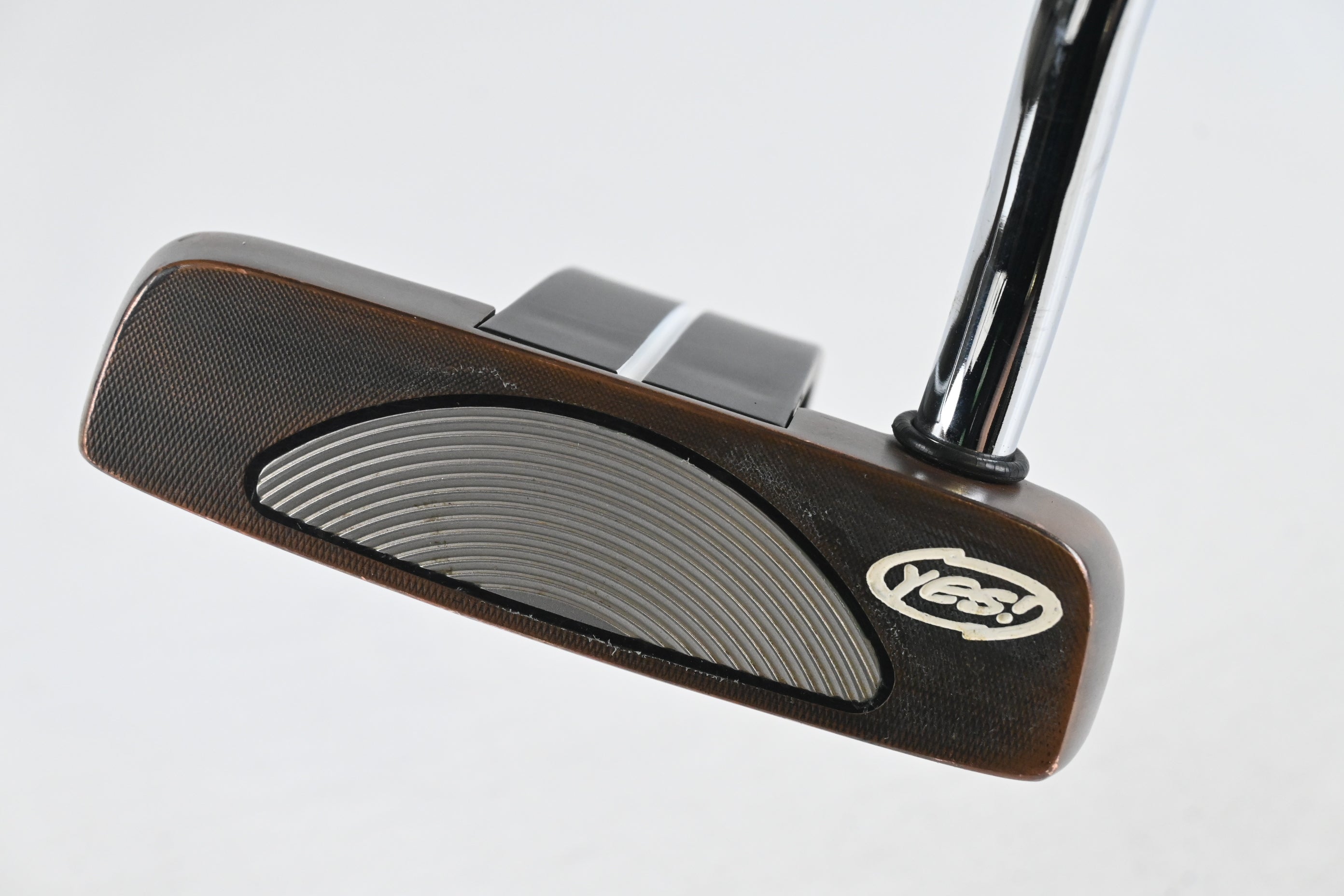 Yes! C-Groove Stephanie i4-Tech Putter / 34 Inch