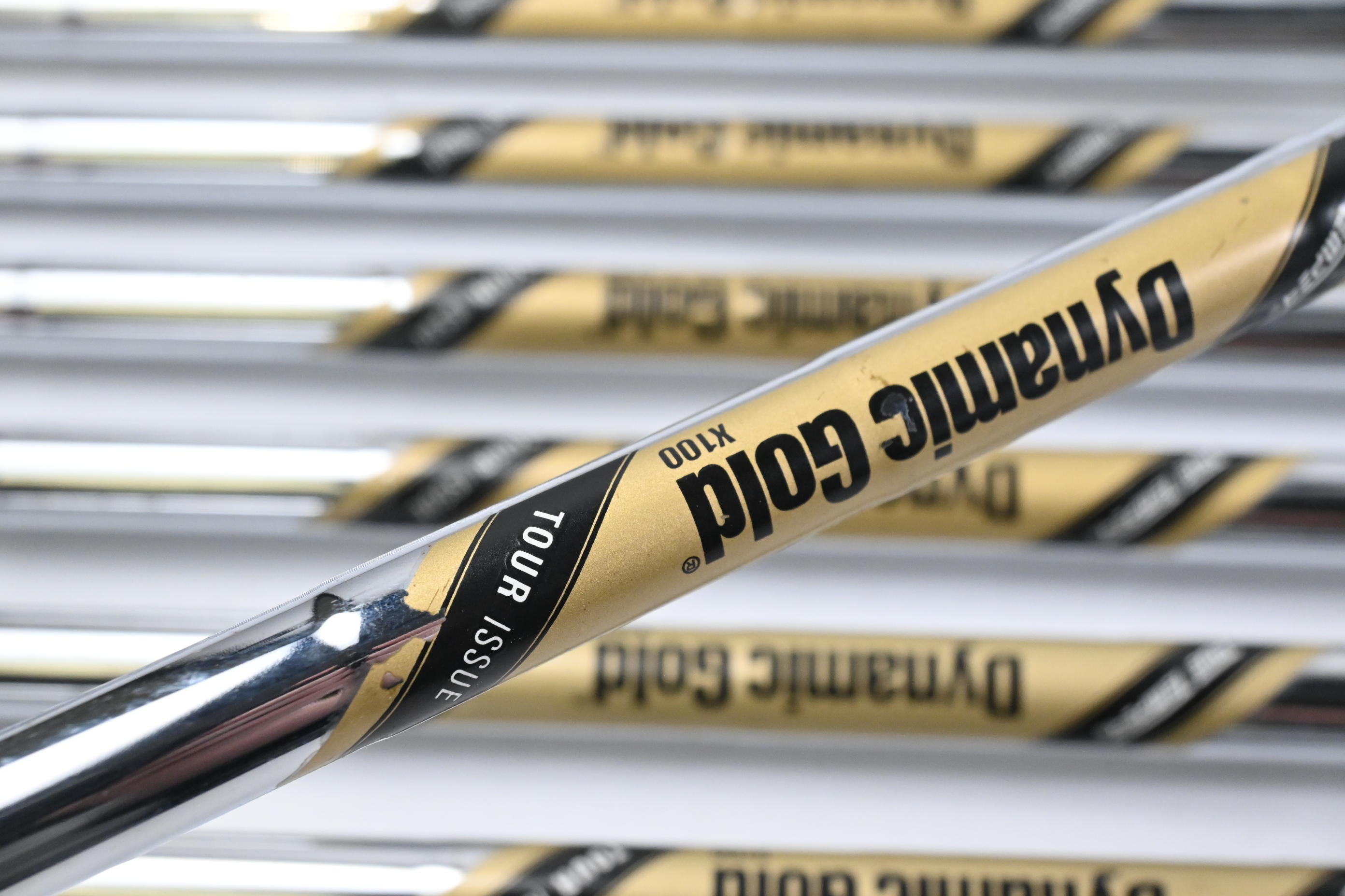Mizuno JPX 921 Forged Irons / 4-PW / X-Flex Dynamic Gold X100 Shafts