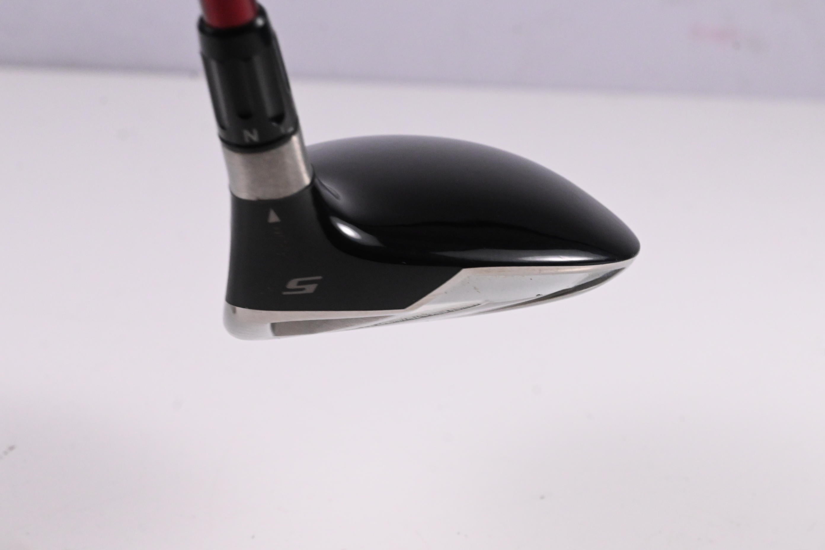 Taylormade R9 #5 Wood / 18 Degree / Regular Flex Aldila Reax 60 Shaft