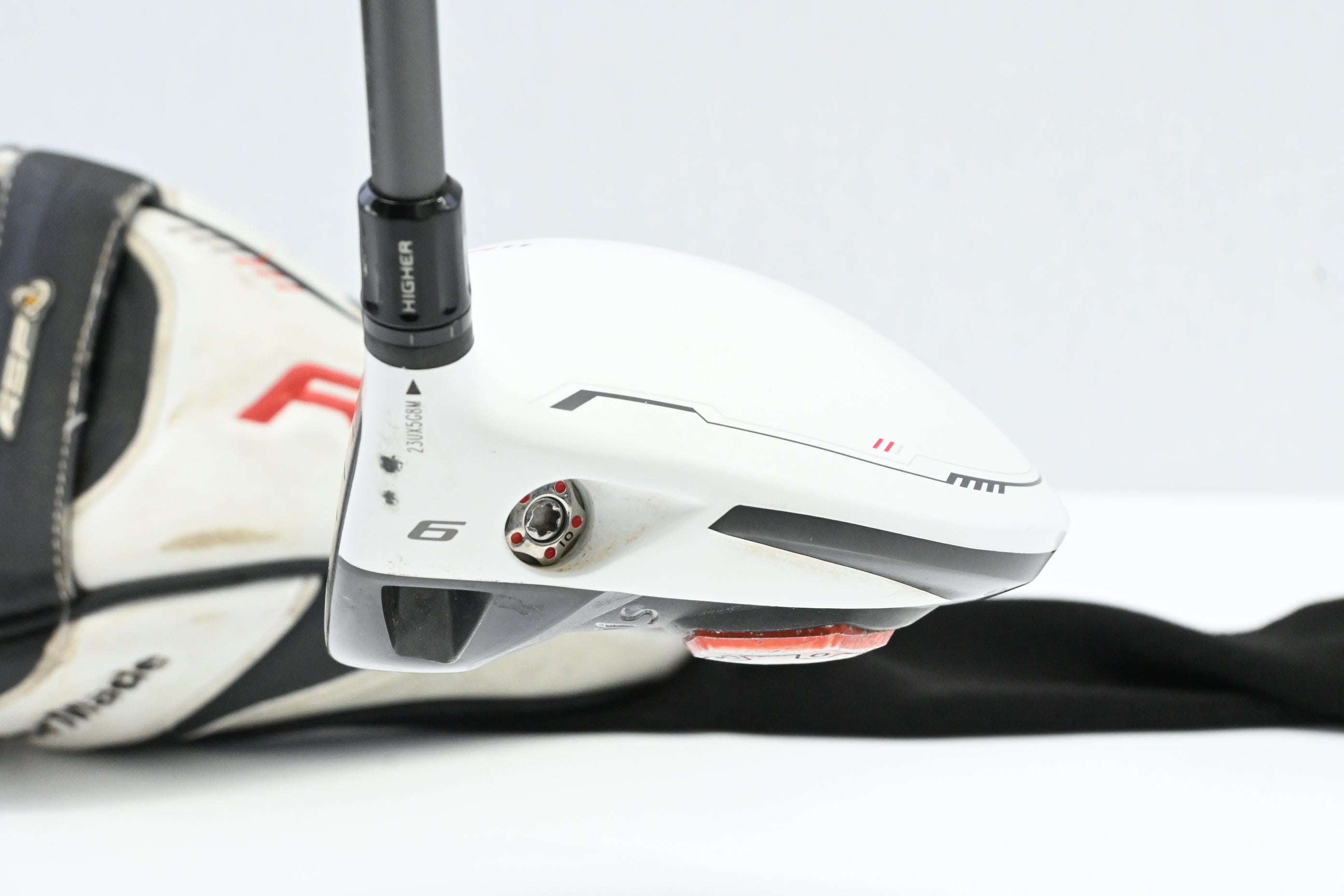 Taylormade R11S Driver / 9 Degree / Regular Flex Aldila RIP Phenom 60 Shaft
