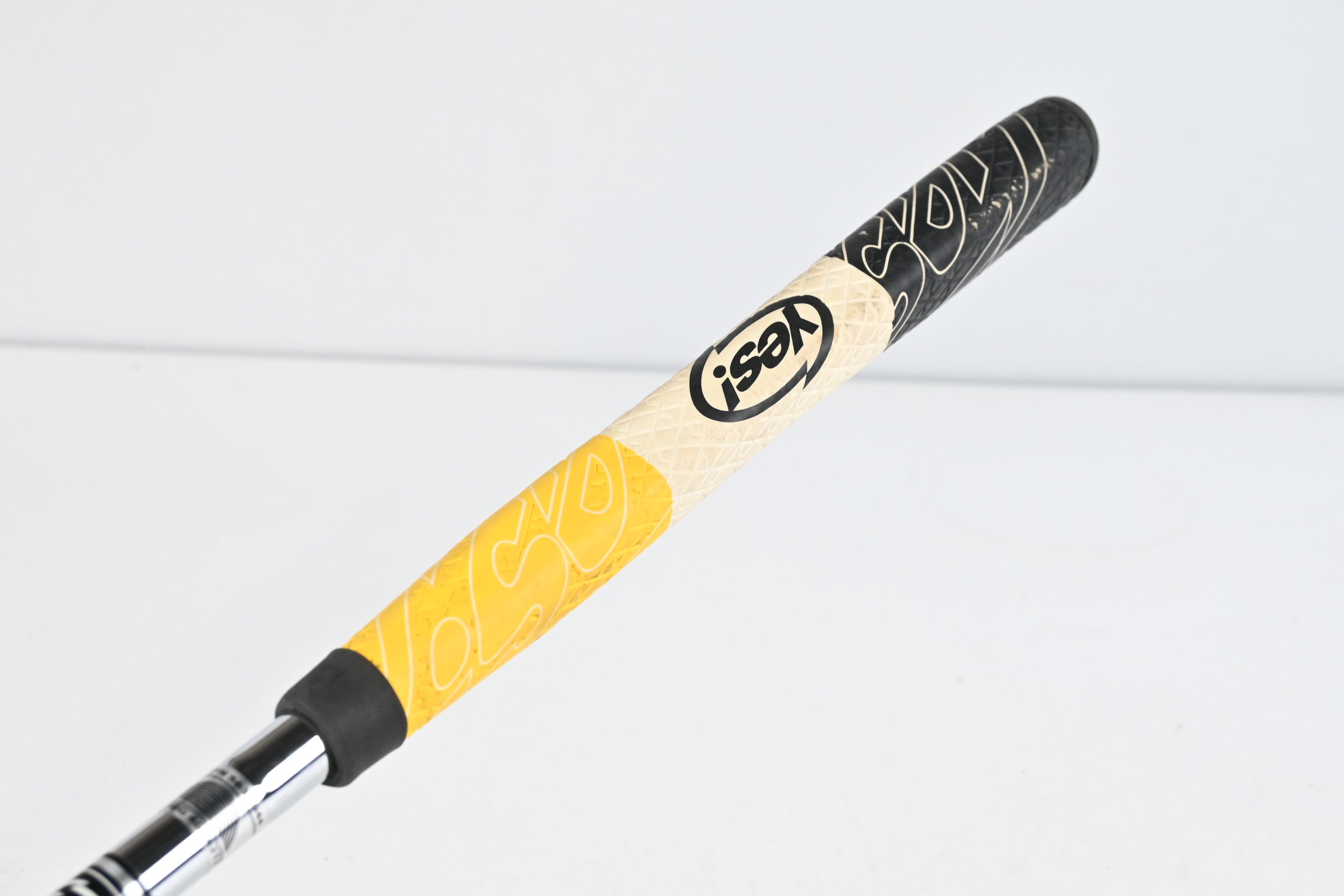 Yes! C-Groove Stephanie i4-Tech Putter / 34 Inch