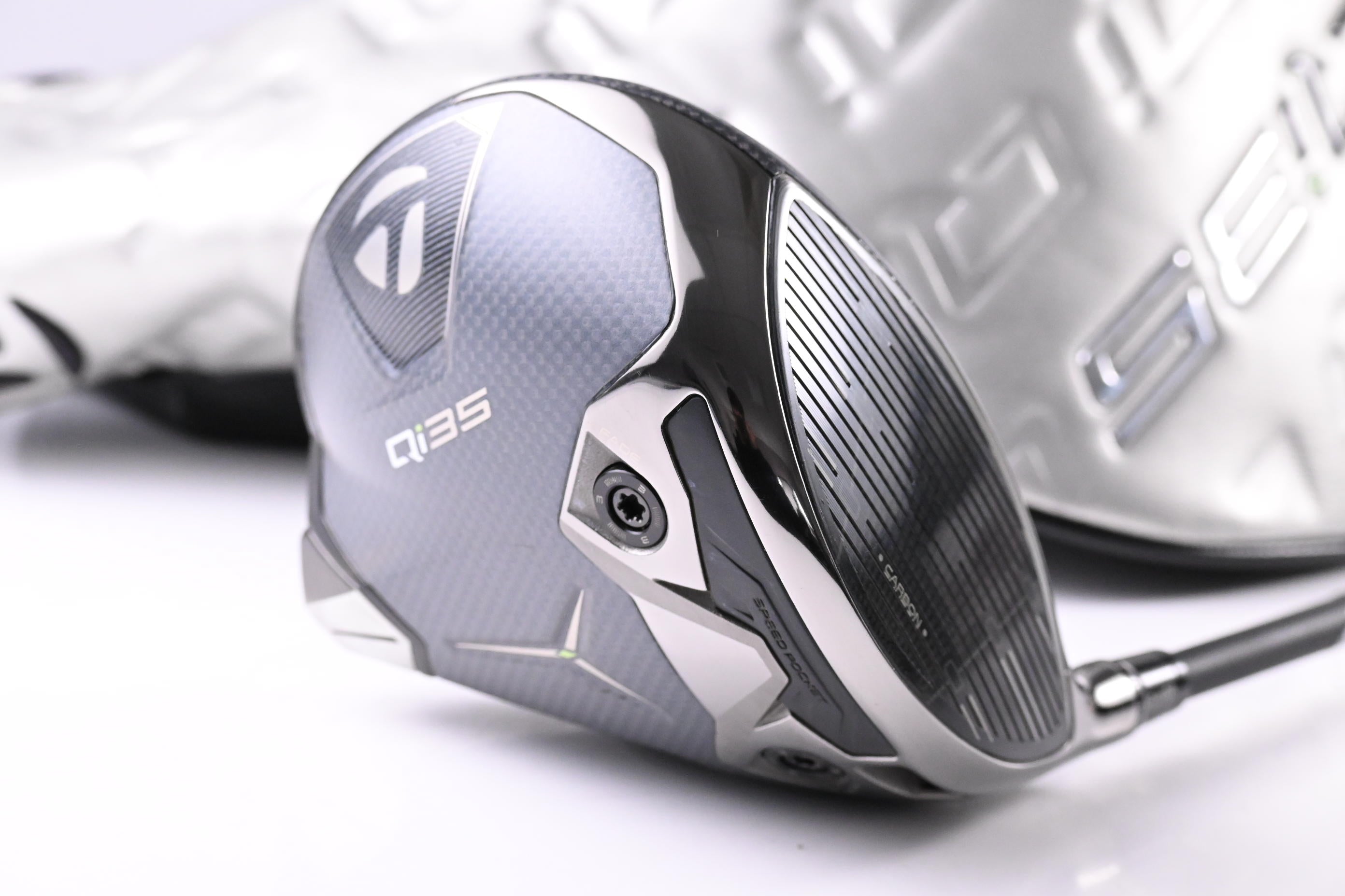 Taylormade Qi35 LS Driver / 9 Degree / Regular Flex Vanquish 4 Shaft