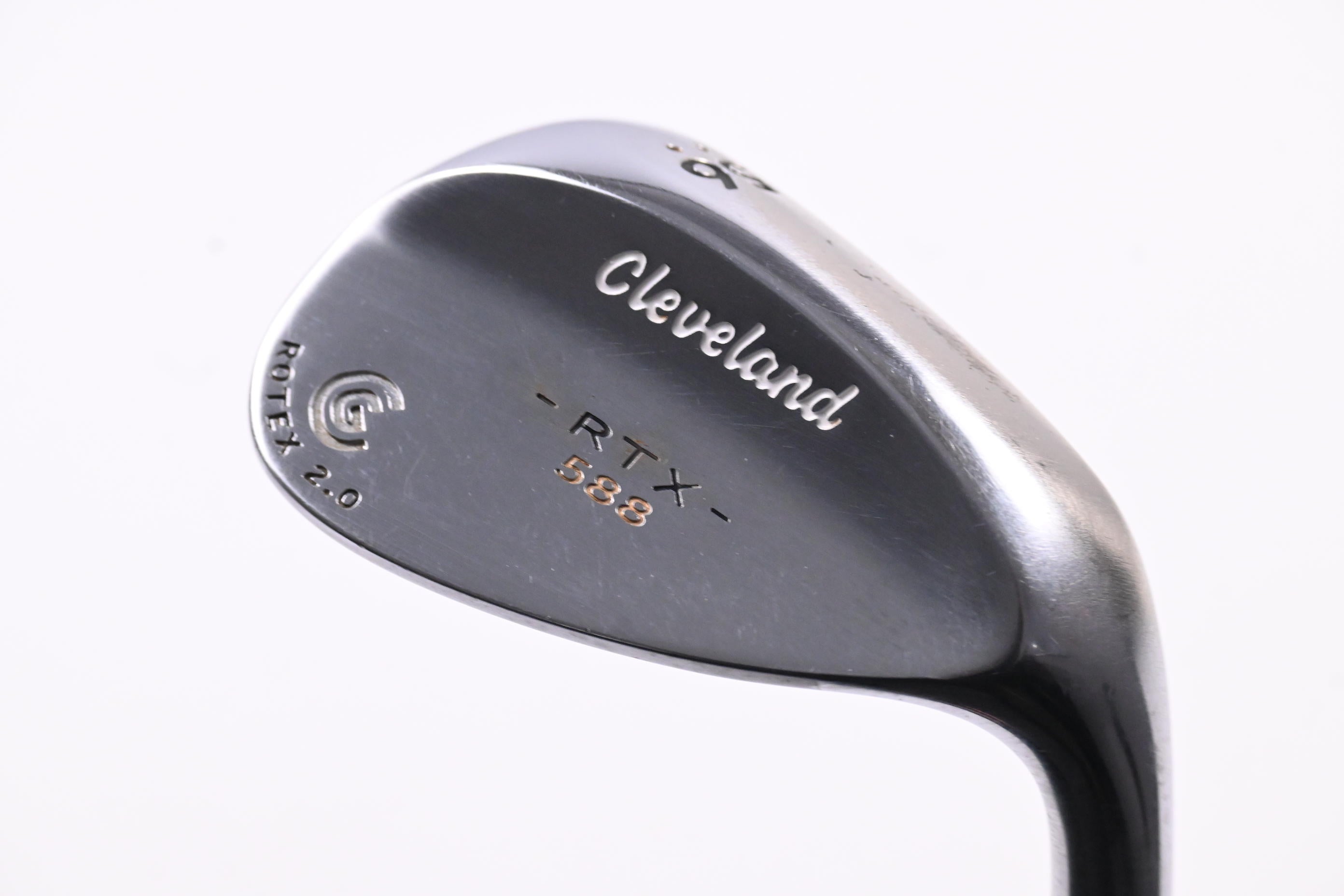 Cleveland 588 RTX 2.0 Sand Wedge / 56 Degree / Wedge Flex Dynamic Gold Shaft