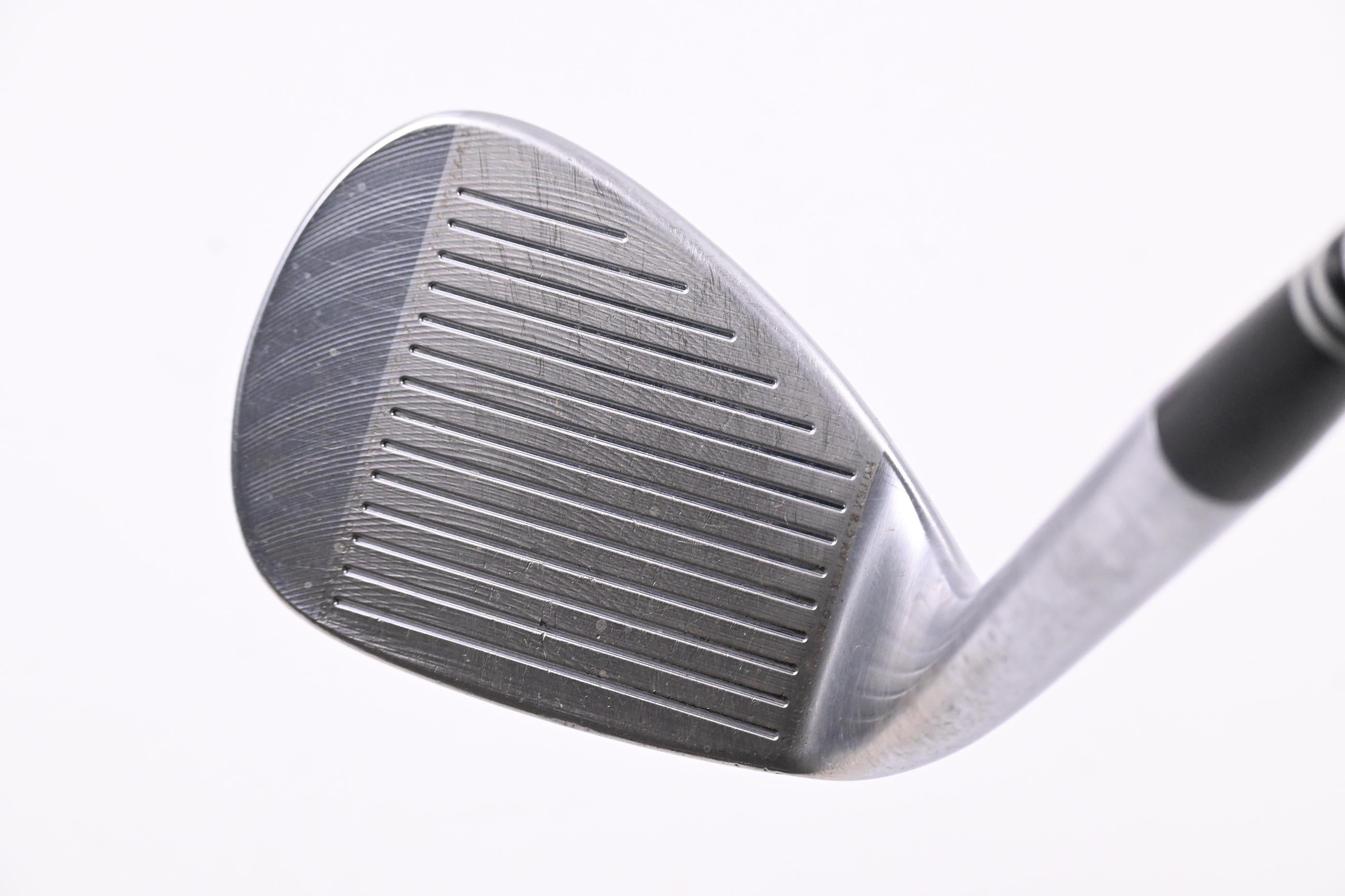 Cleveland 588 RTX 2.0 Sand Wedge / 56 Degree / Wedge Flex Dynamic Gold Shaft